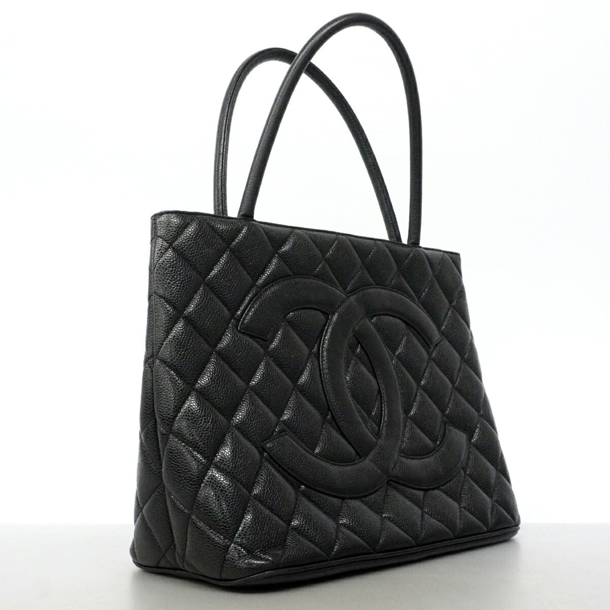 Chanel Black Grained Calfskin Tote Bag (Pre-Owned)