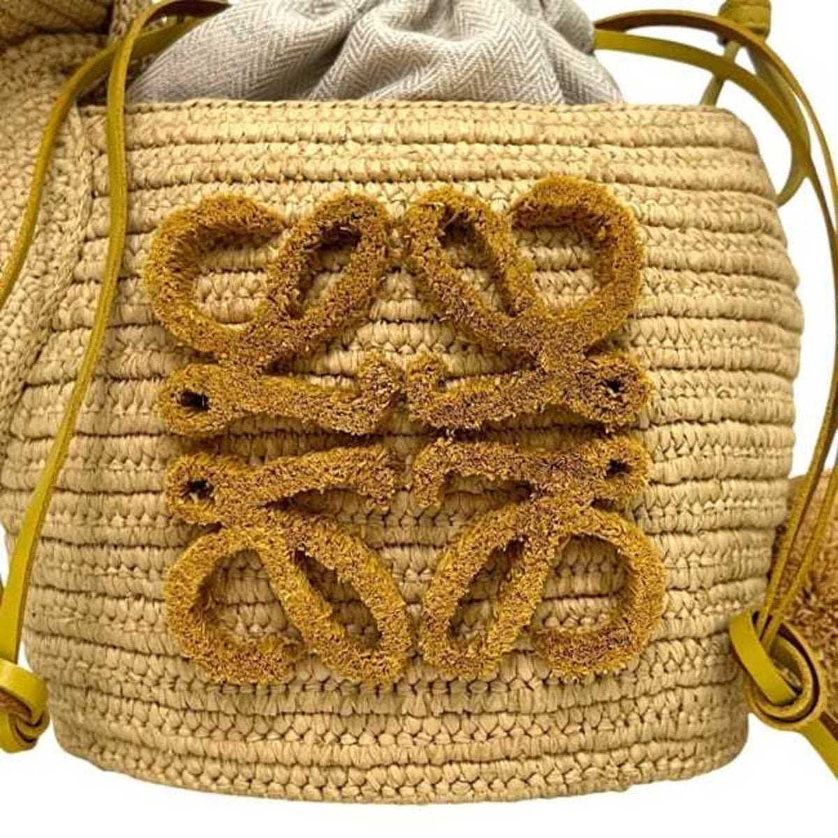 Loewe Beige Raffia Shoulder Bag (Pre-Owned)