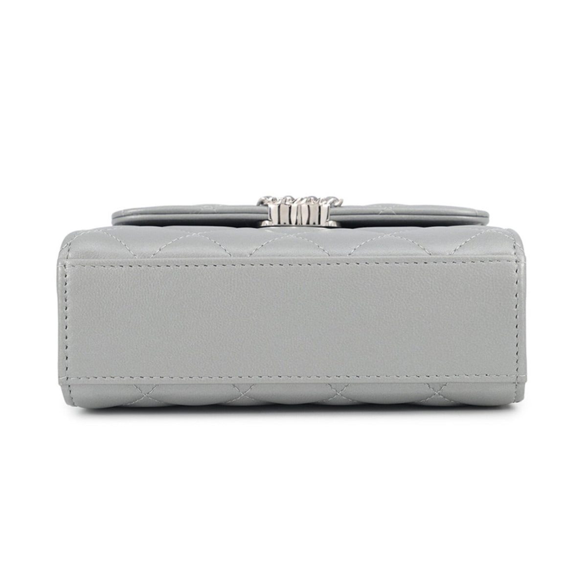 Chanel Matelasse Silver Leather Handbag Shoulder Bag (Pre-Owned)