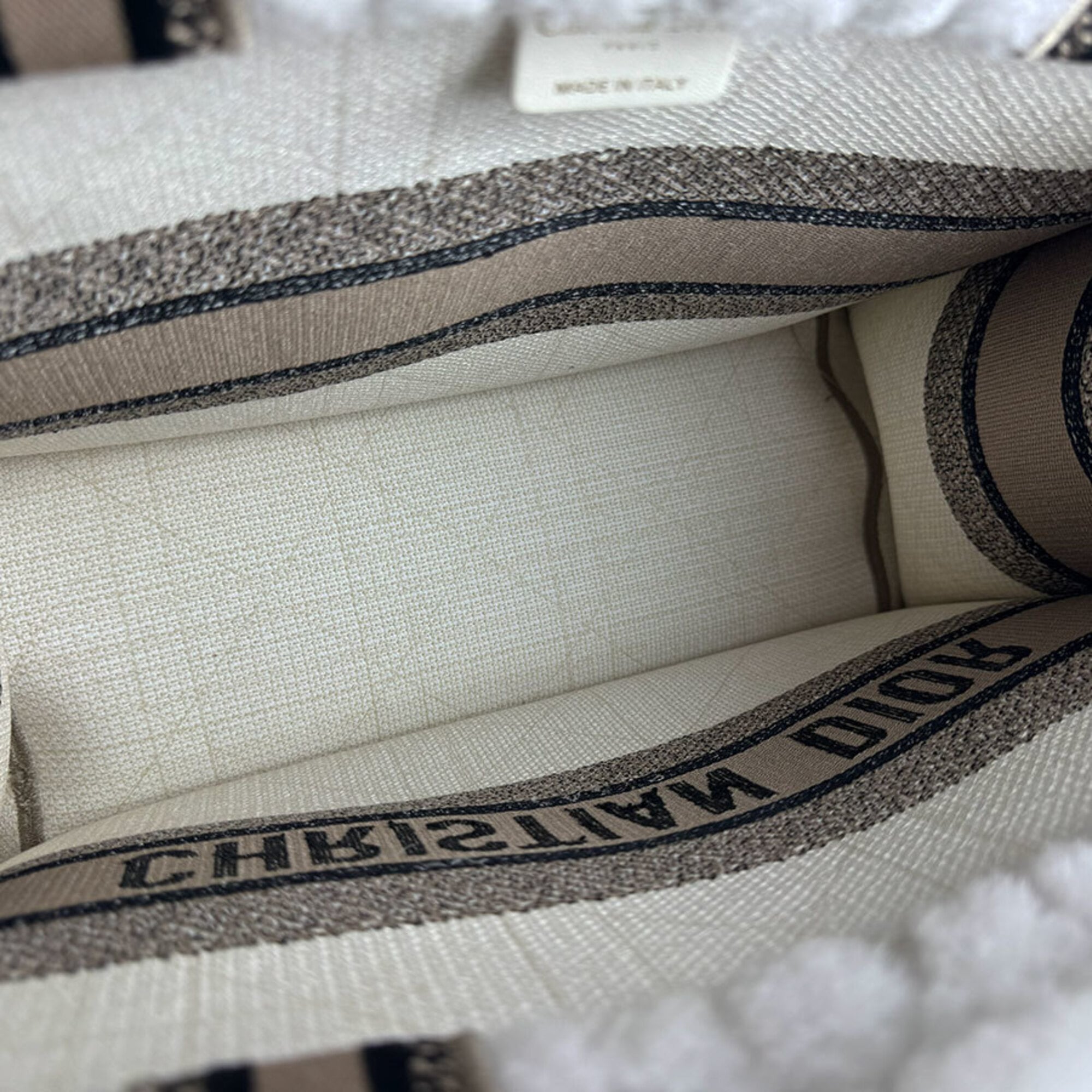 Christian Dior Beige Black White Canvas Handbag (Pre-Owned)