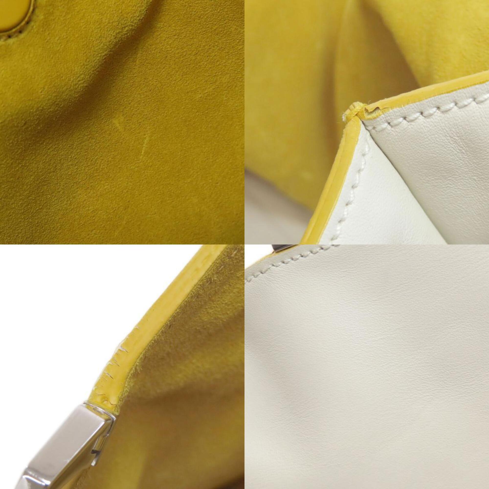 Miu Miu White Leather Tote Bag (Pre-Owned)