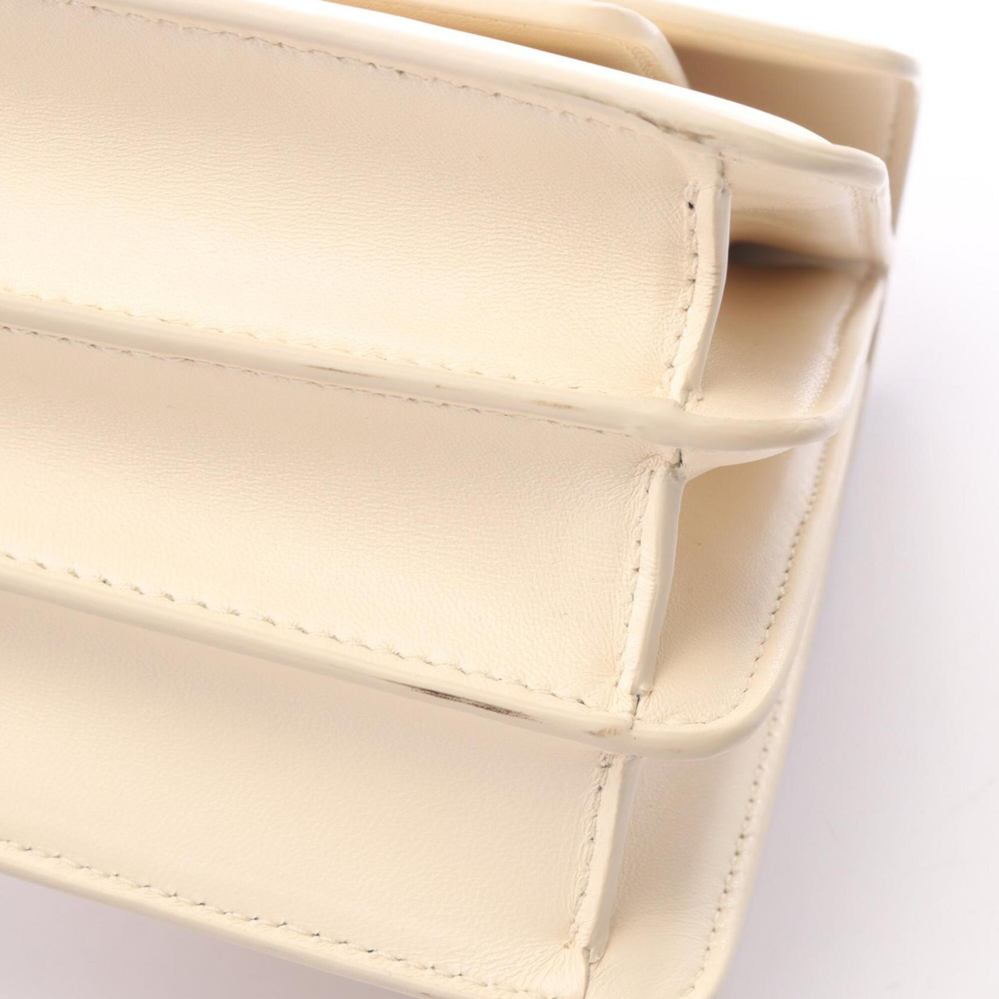 Bvlgari Ivory Leather Handbag (Pre-Owned)