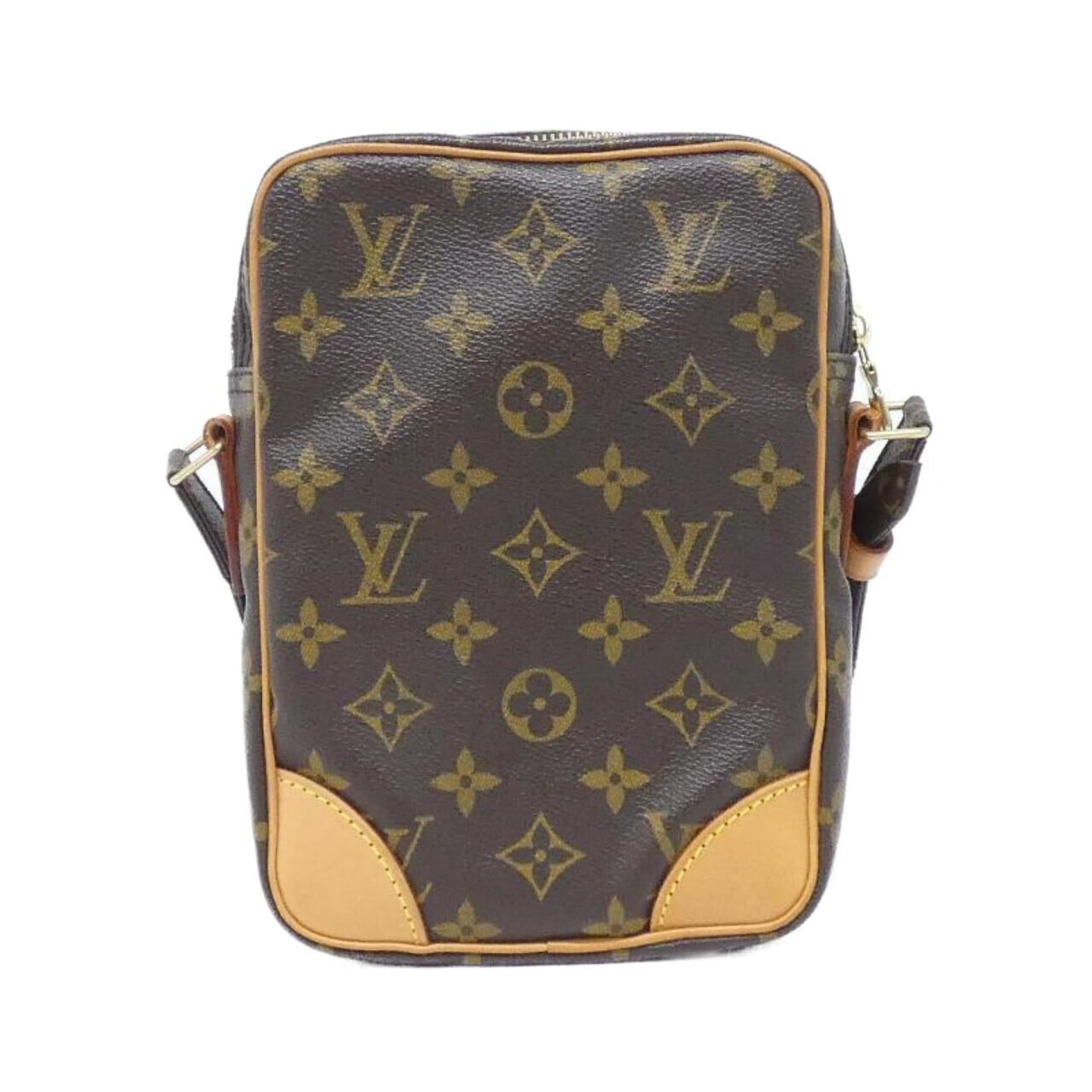 Louis Vuitton Marron Coated Canvas Shoulder Bag (Pre-Owned)
