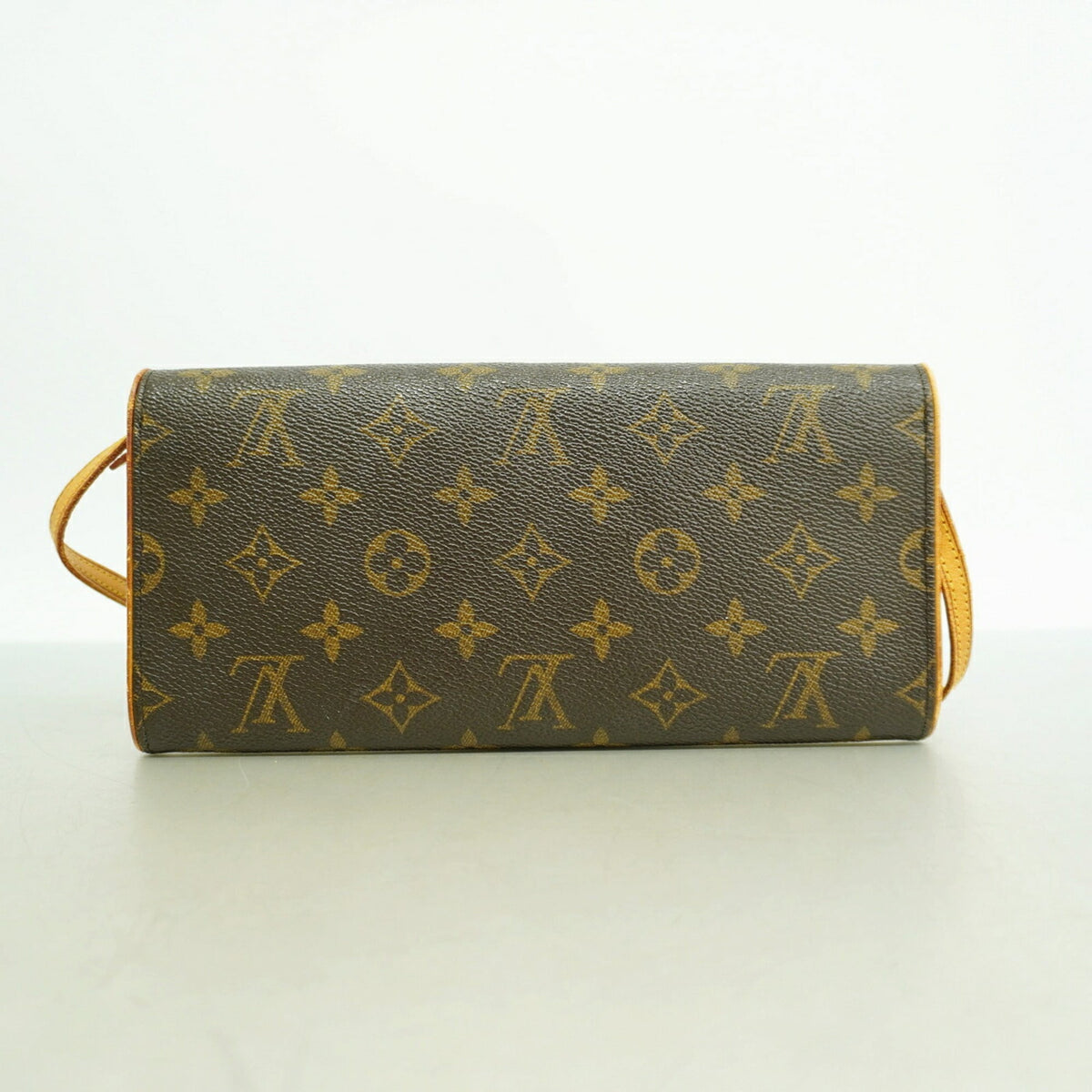 Louis Vuitton Brown Shoulder Bag (Pre-Owned)