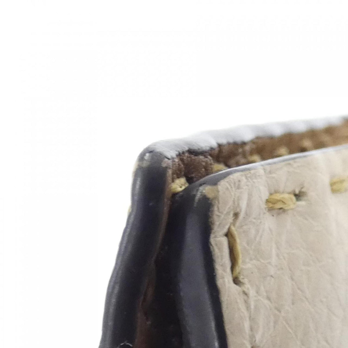 Fendi Beige Sand Leather Long Wallet (Bi-Fold) (Pre-Owned)