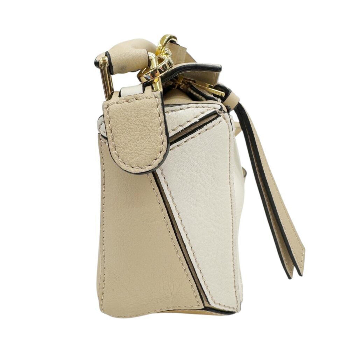 Loewe Beige Leather Handbag Shoulder Bag (Pre-Owned)