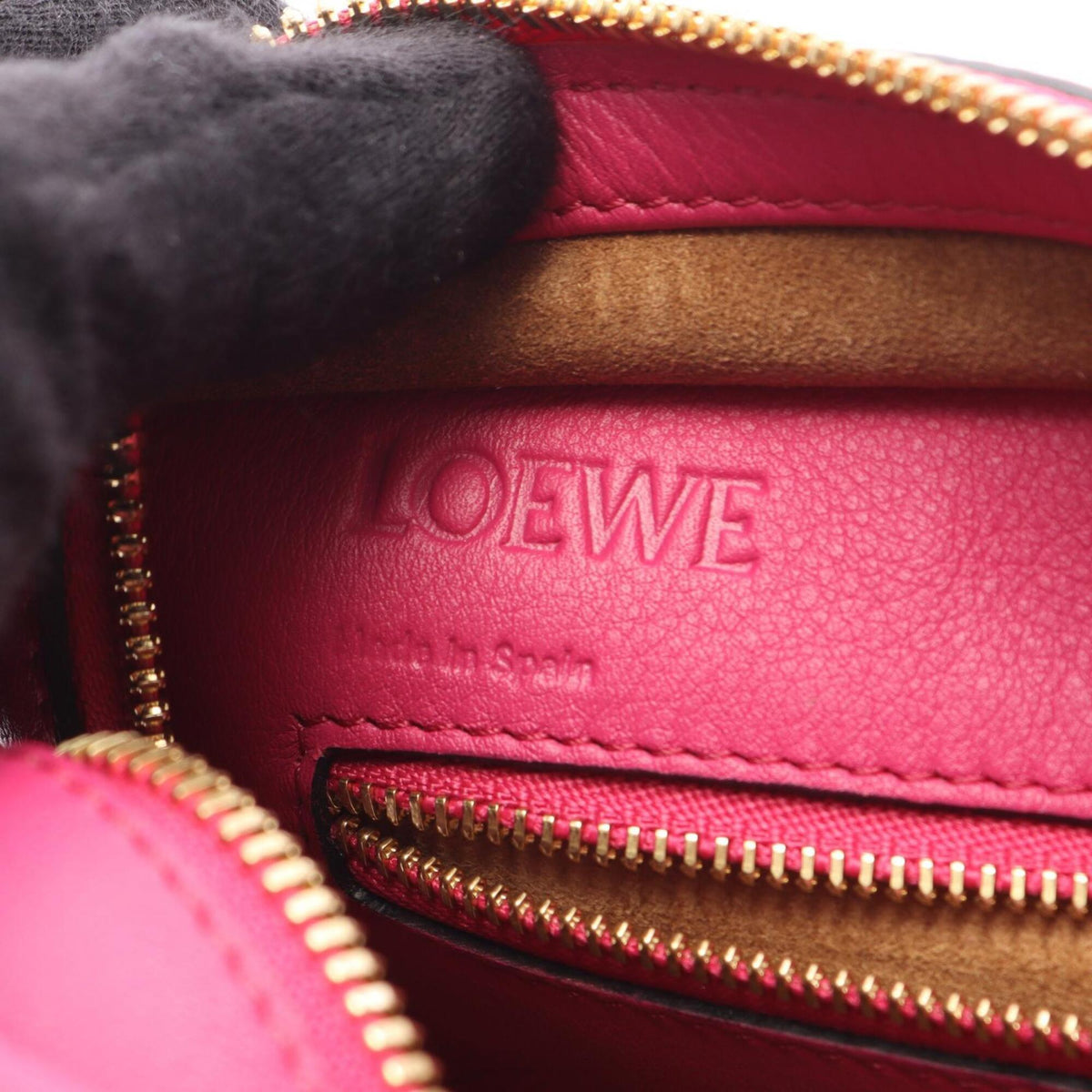 Loewe Pink Leather Handbag (Pre-Owned)