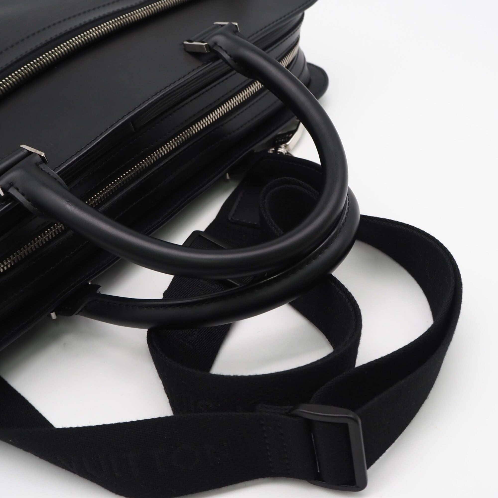Louis Vuitton Black Noir Leather Briefcase (Pre-Owned)