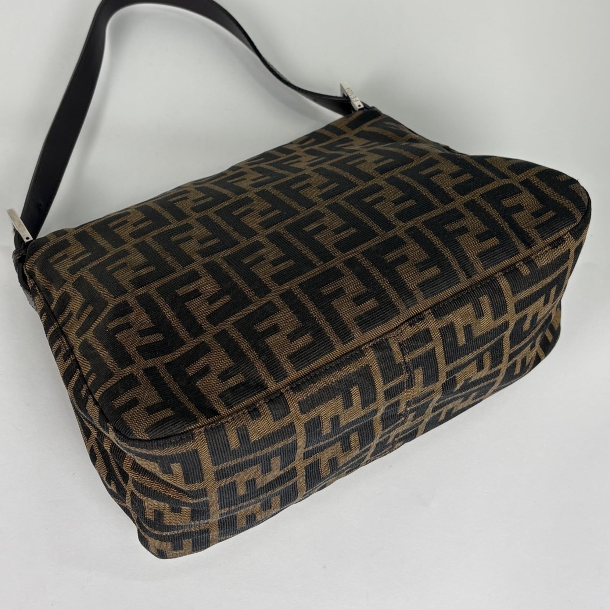 Fendi Brown Canvas Leather Shoulder Bag (Pre-Owned)