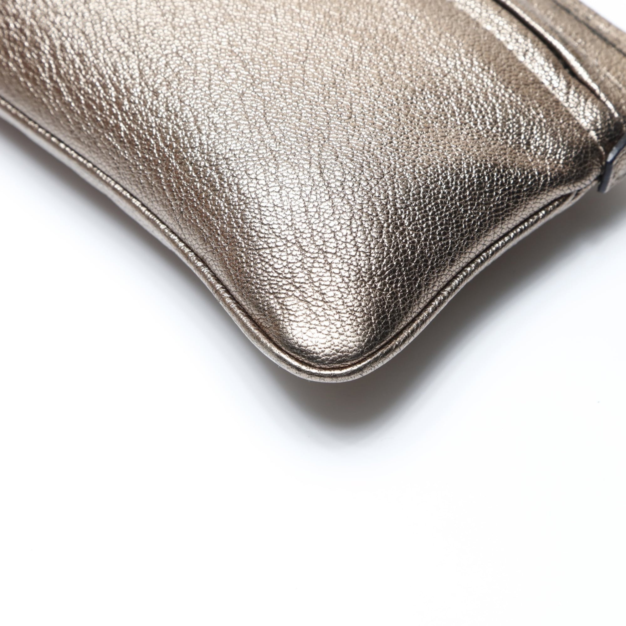Loewe Gold Leather Shoulder Bag (Pre-Owned)