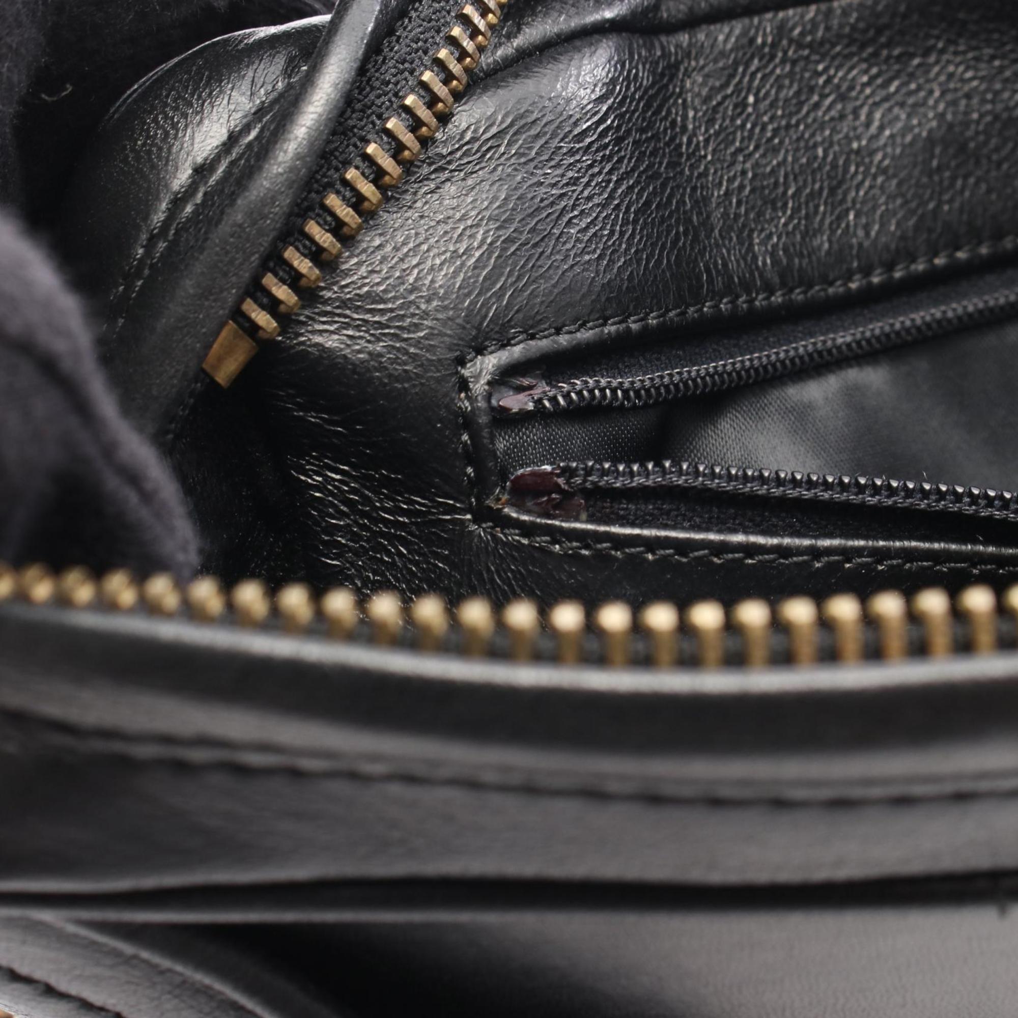 Chanel Black Leather Handbag Shoulder Bag (Pre-Owned)