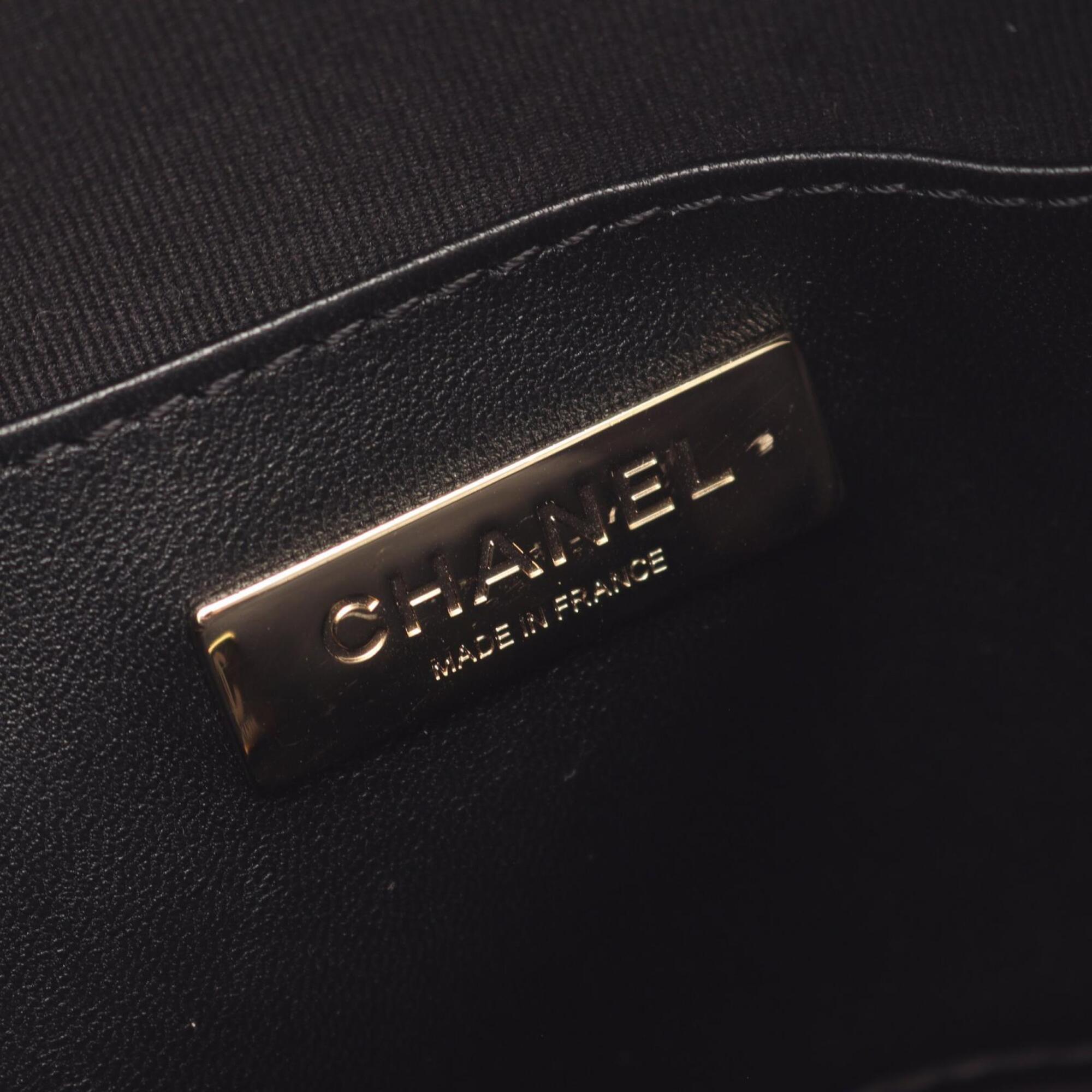 Chanel Black Leather Handbag Shoulder Bag (Pre-Owned)