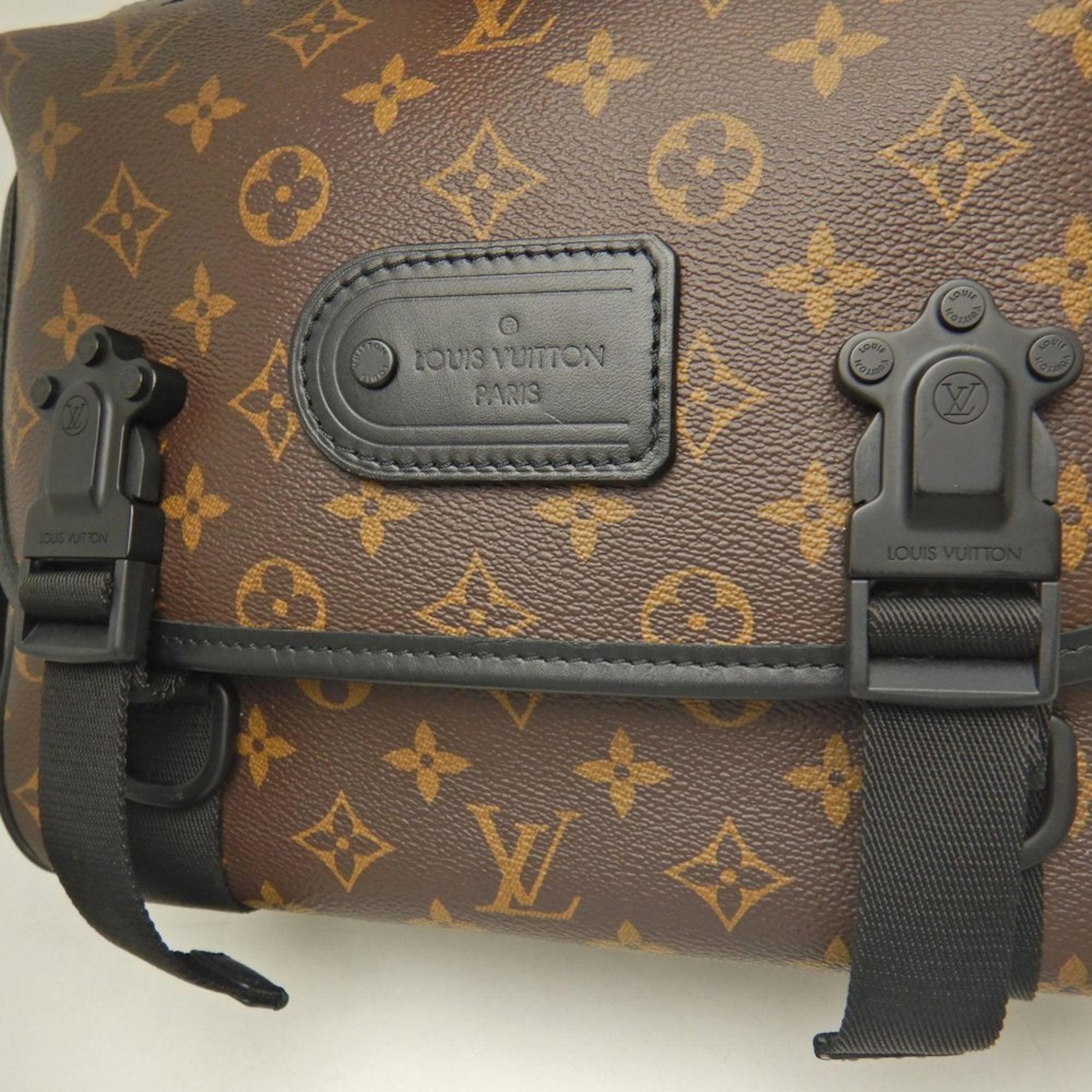Louis Vuitton Brown Pvc Shoulder Bag (Pre-Owned)