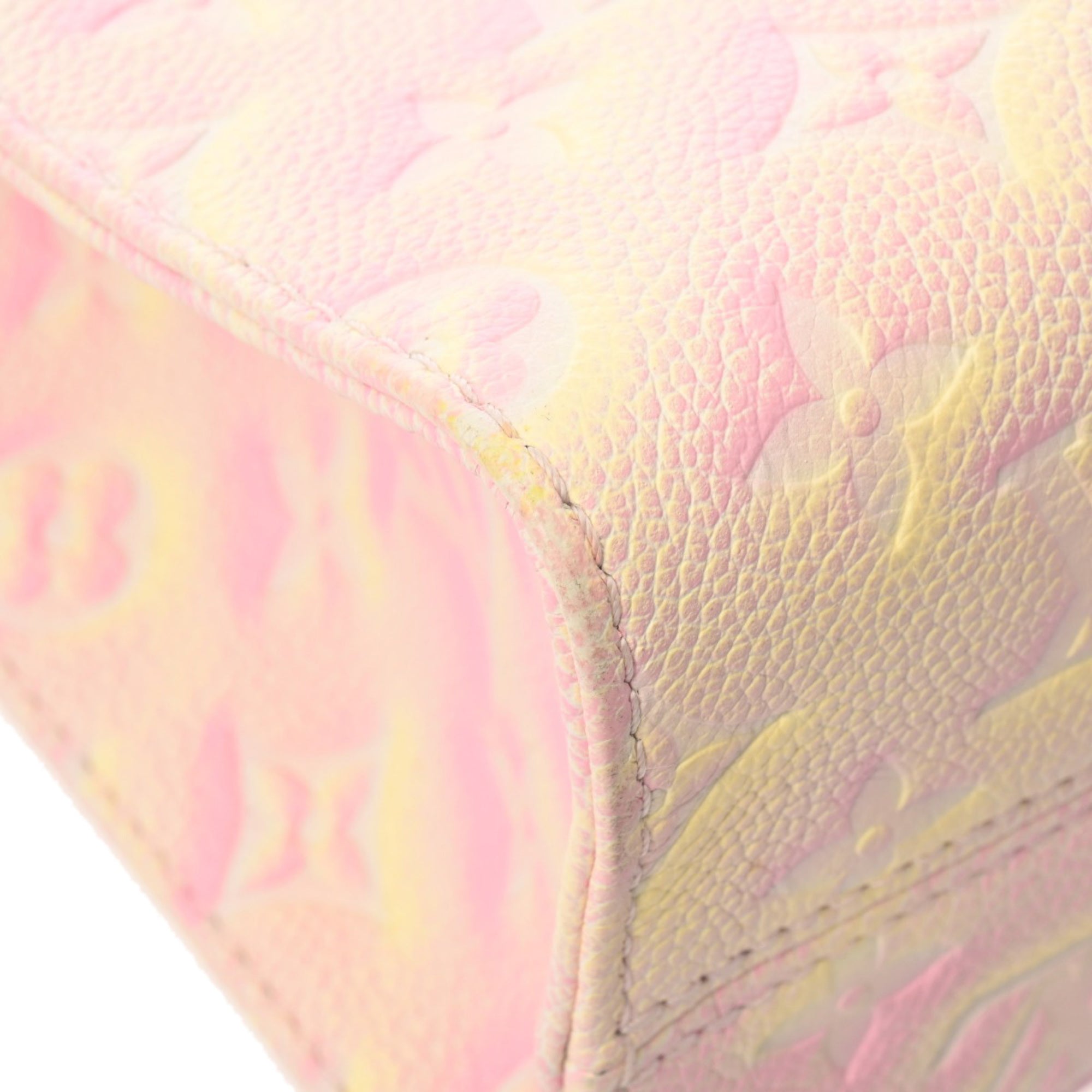 Louis Vuitton Light Pink Leather Handbag (Pre-Owned)