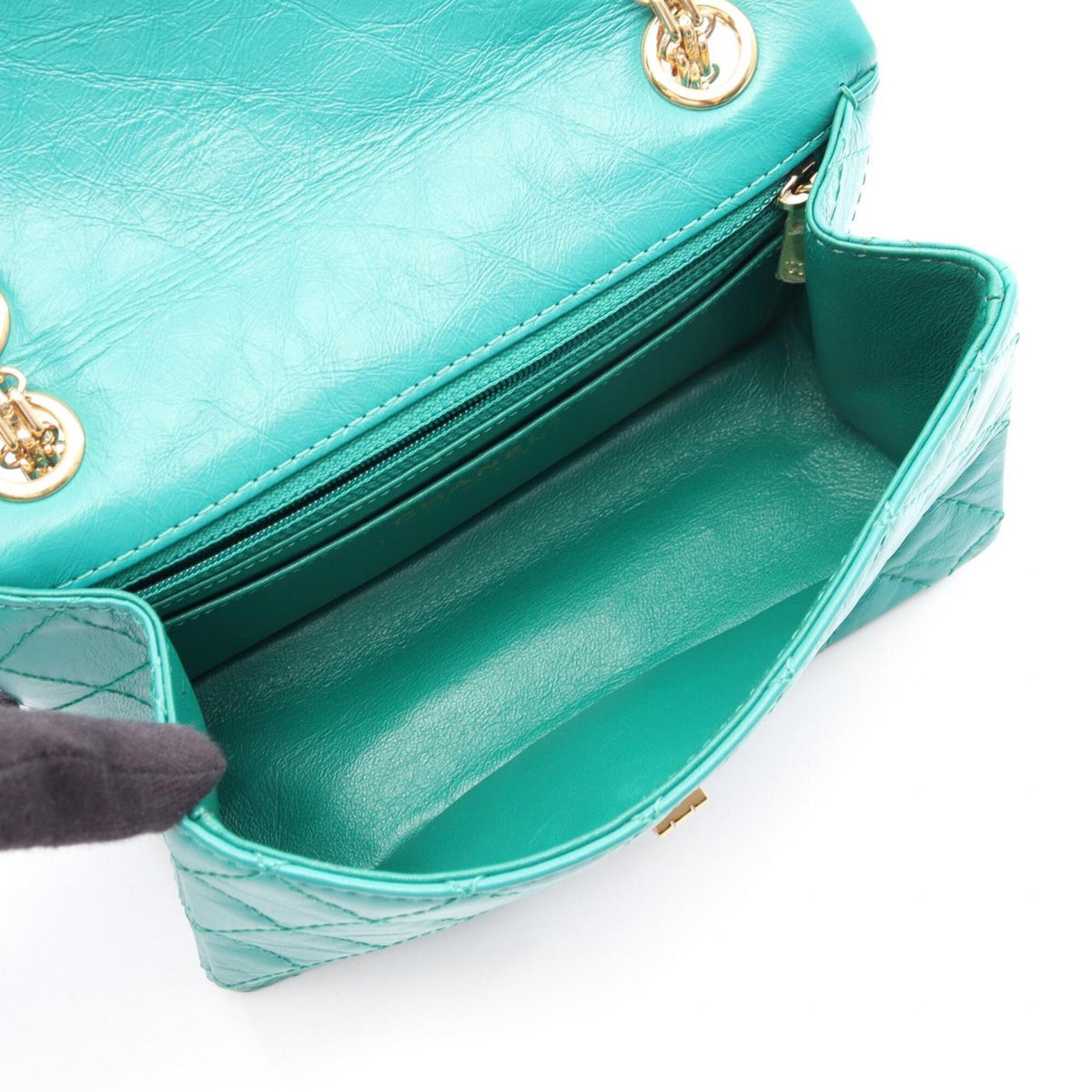 Chanel Green Leather Handbag Shoulder Bag (Pre-Owned)