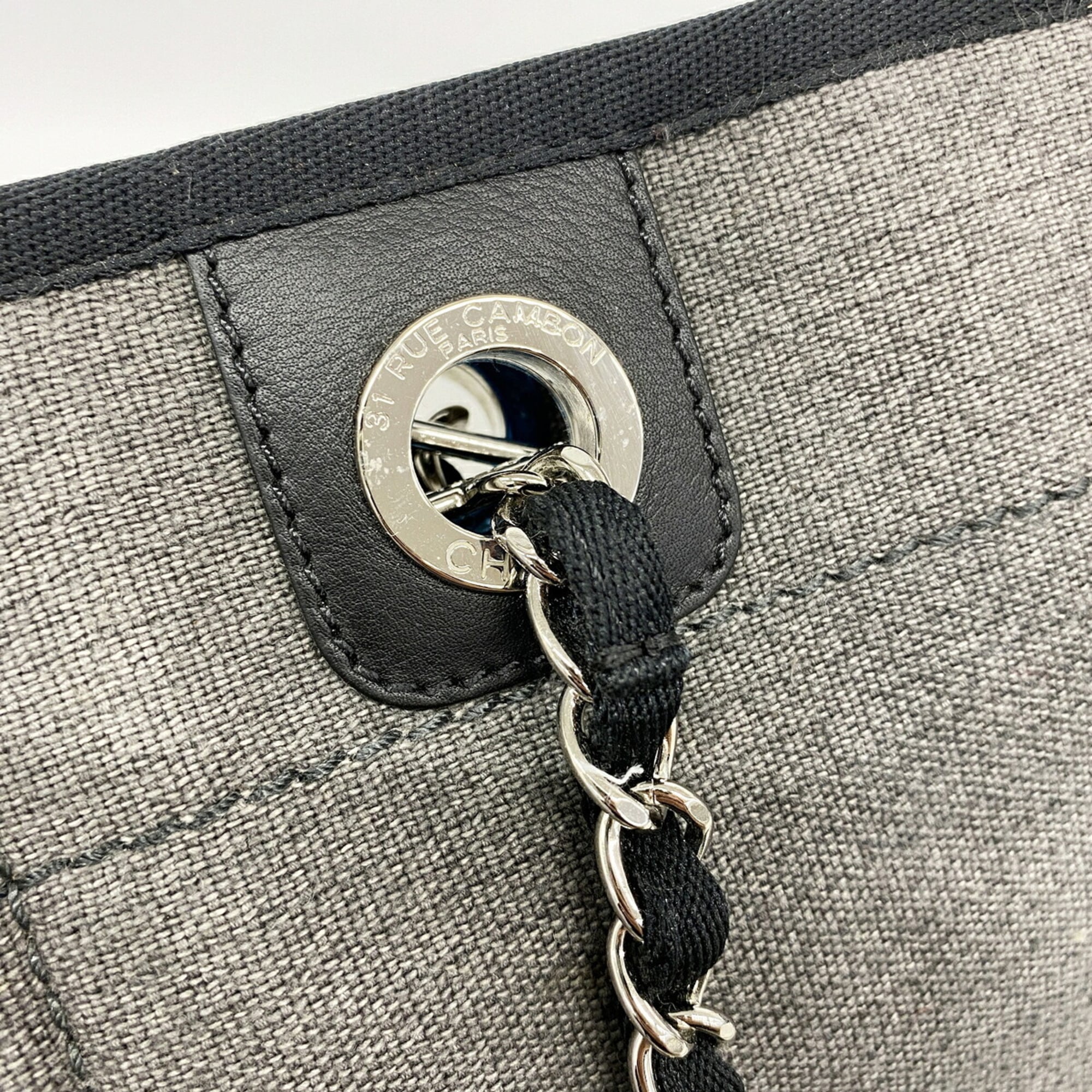 Chanel Gray Canvas Tote Bag (Pre-Owned)