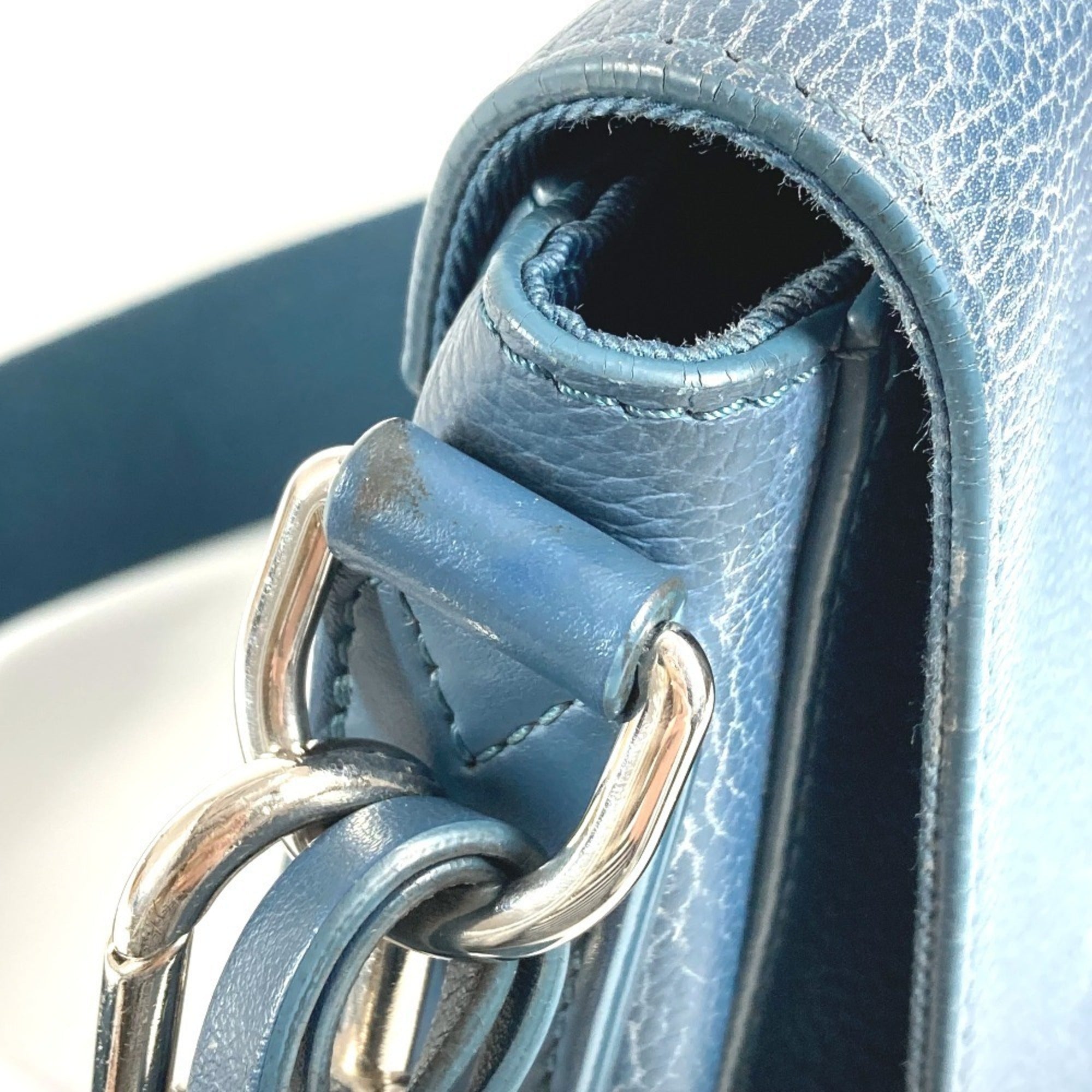 Louis Vuitton Navy Leather Shoulder Bag (Pre-Owned)