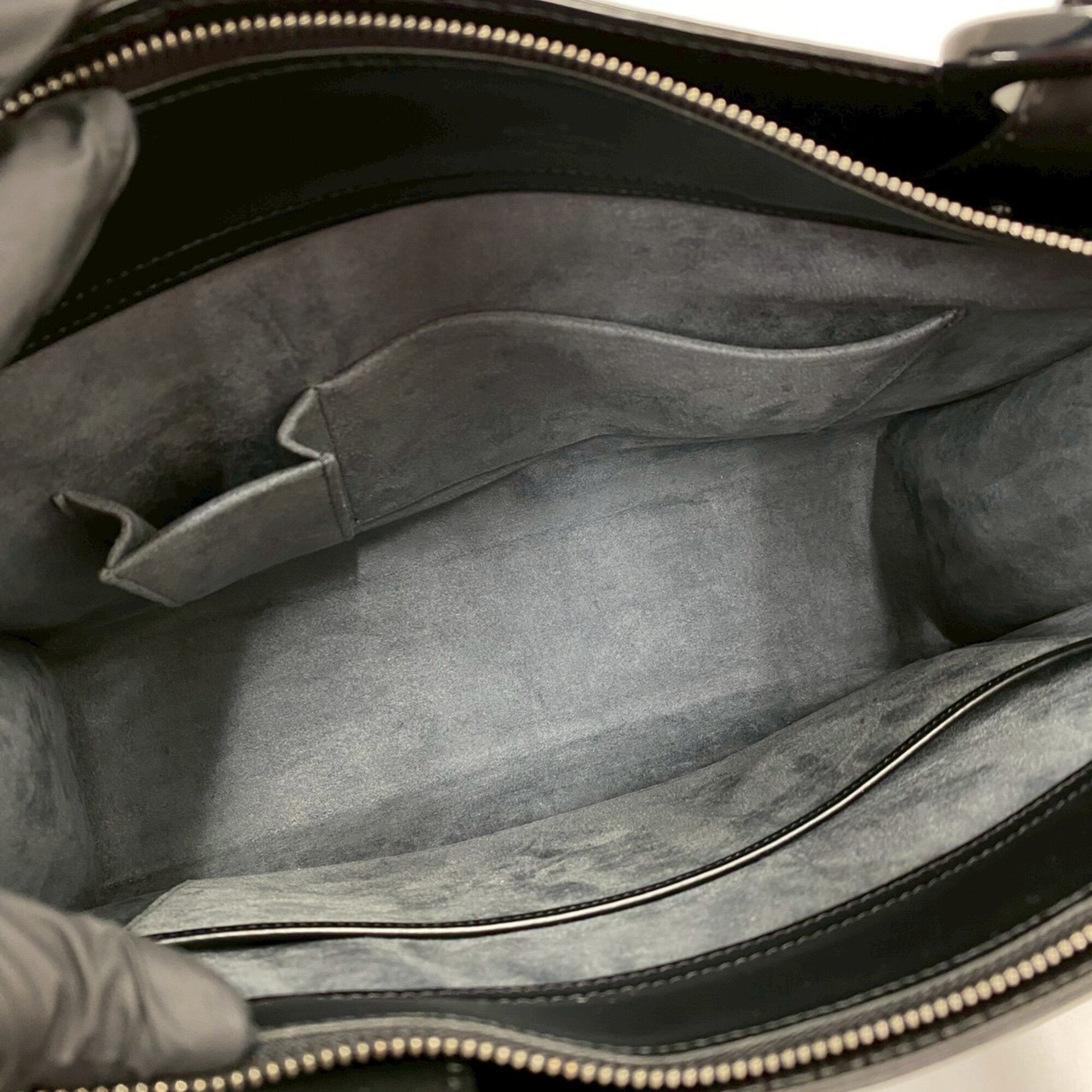 Louis Vuitton Black Leather Handbag Tote Bag (Pre-Owned)