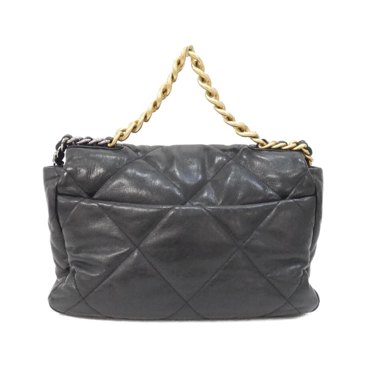 Chanel Black Leather Shoulder Bag (Pre-Owned)