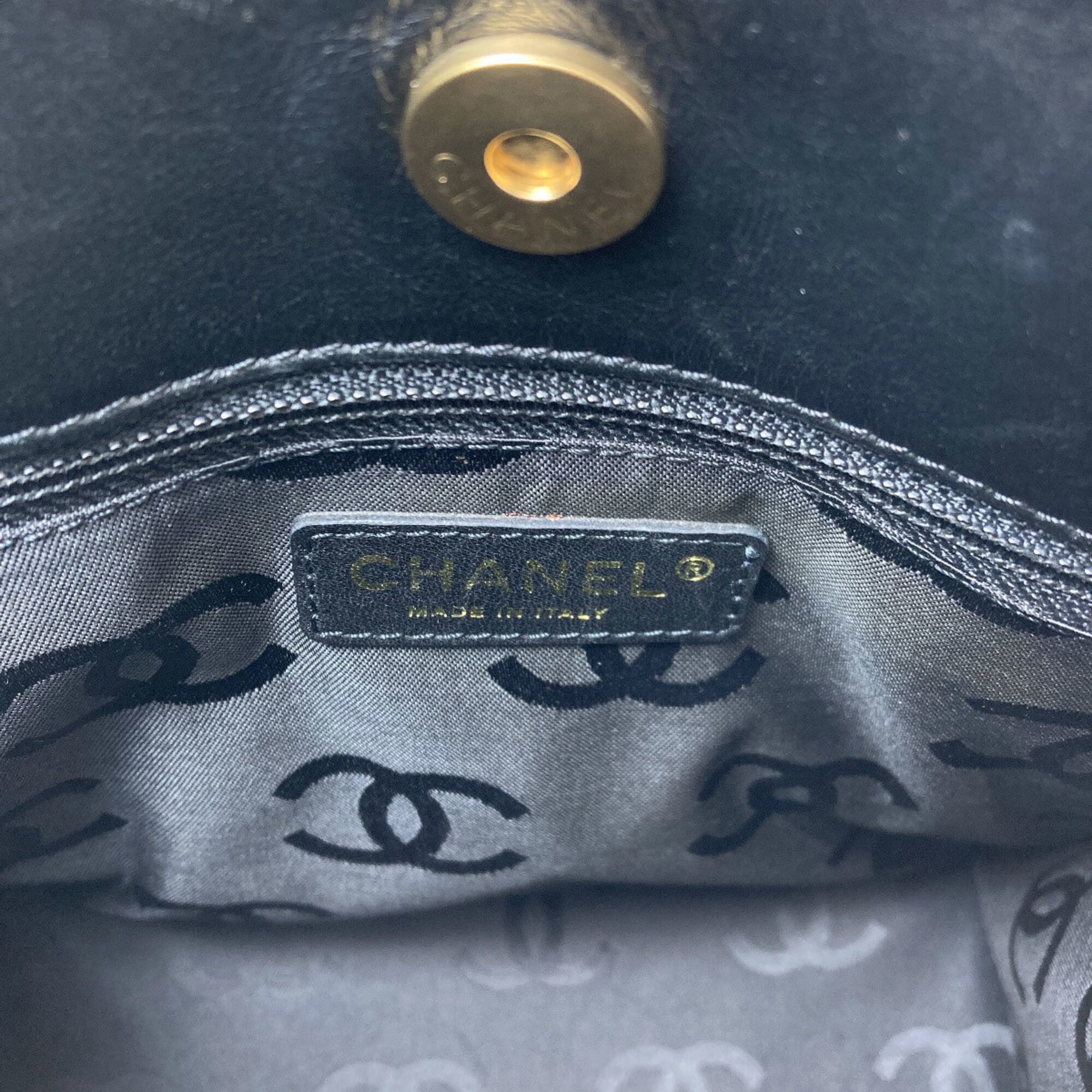 Chanel Camellia Black Handbag (Pre-Owned)
