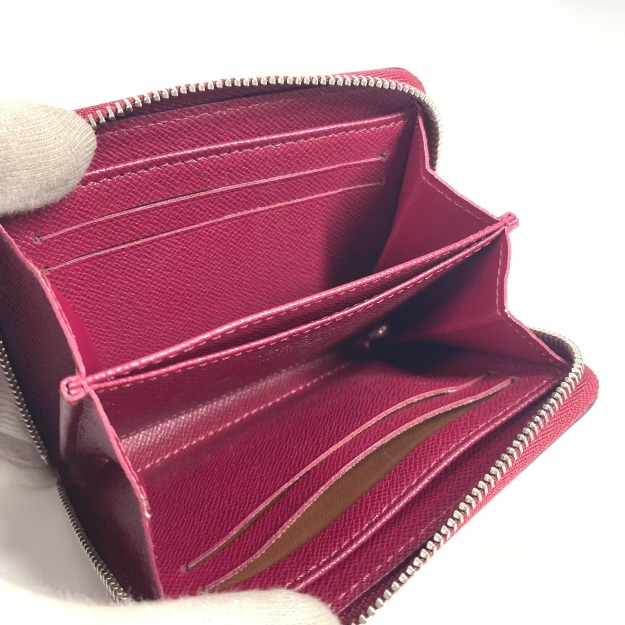 Louis Vuitton Epi Fuchsia Pink Epi Leather Coin Purse/Coin Case (Pre-Owned)