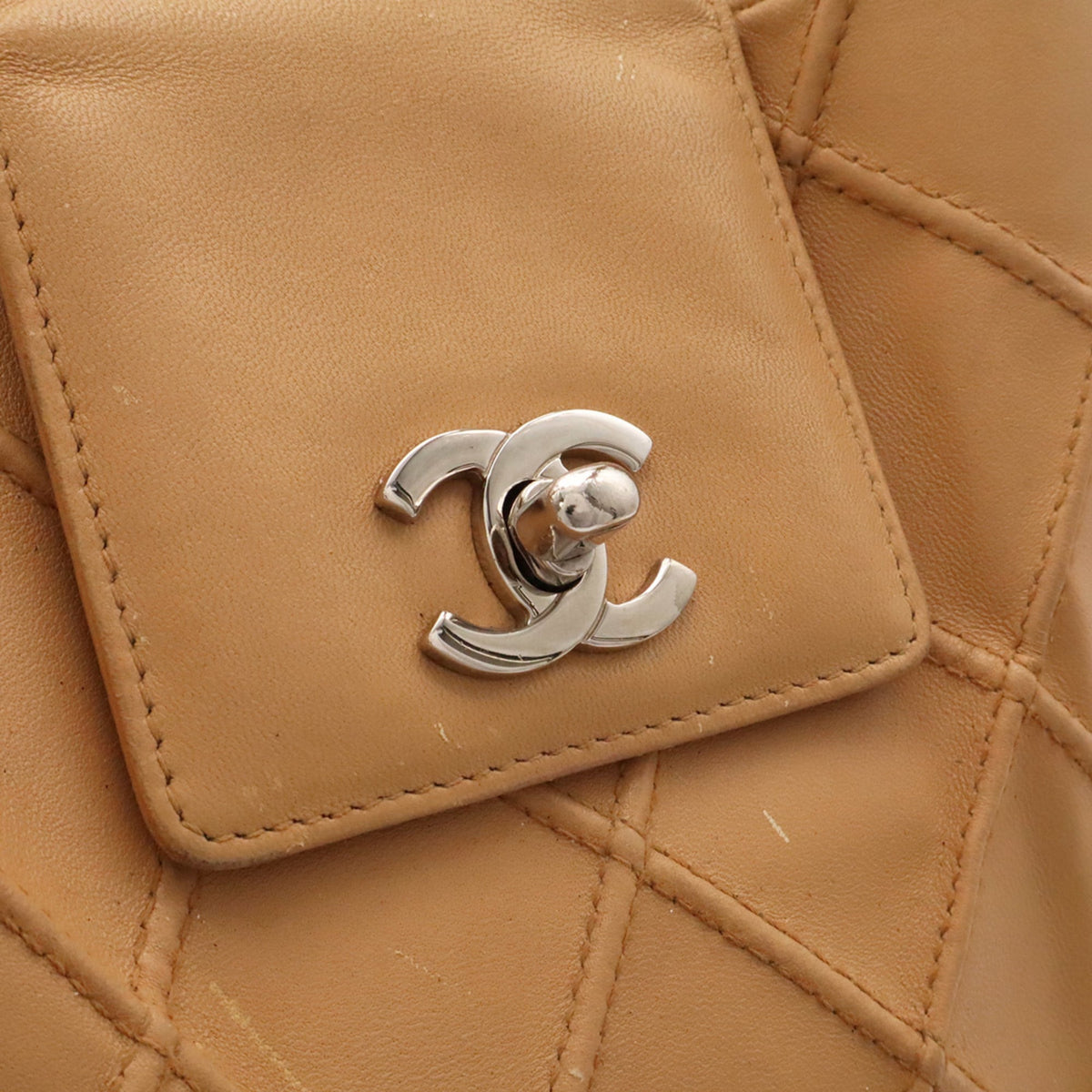 Chanel Beige Leather Handbag Pouch (Pre-Owned)