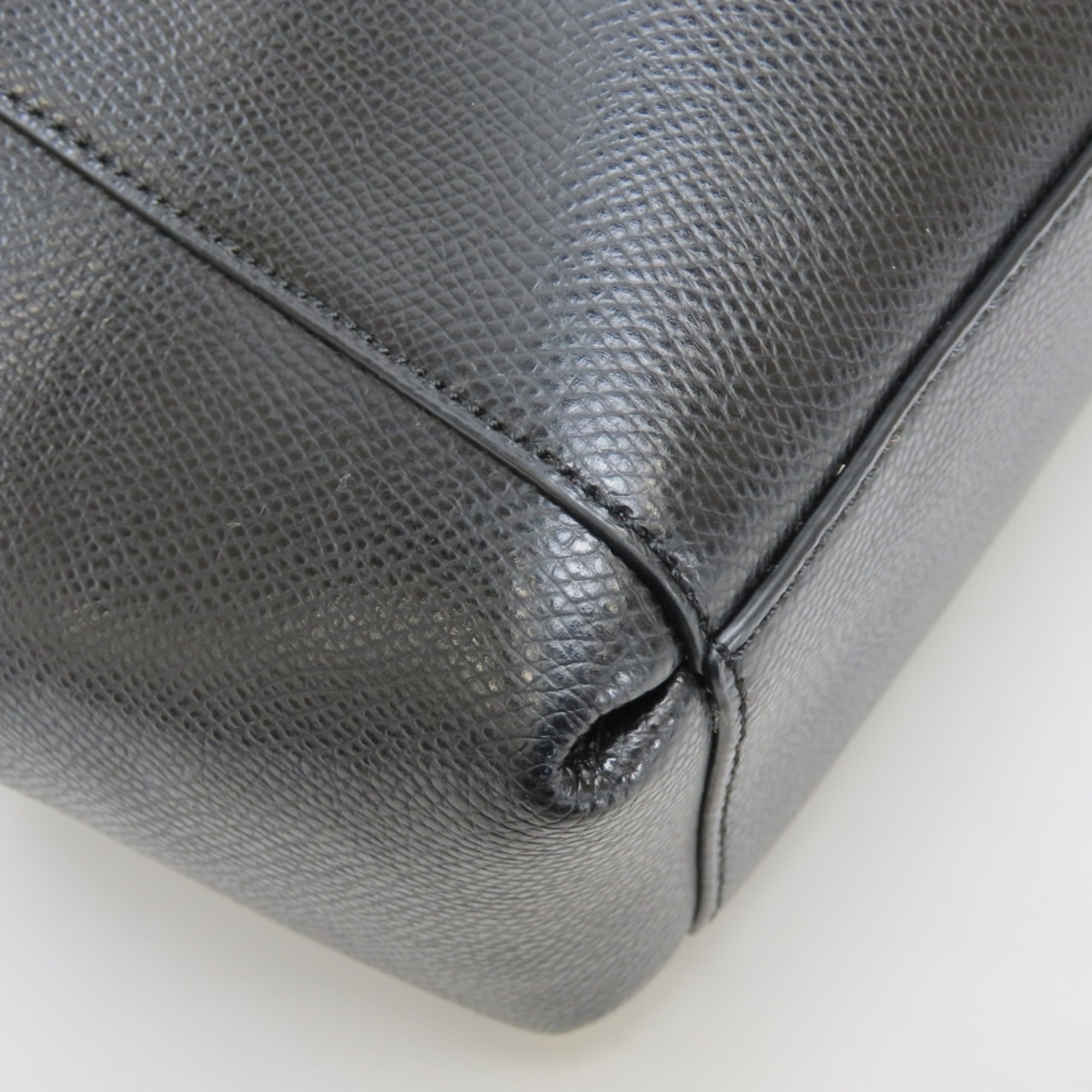 Coach Black Leather Tote Bag (Pre-Owned)