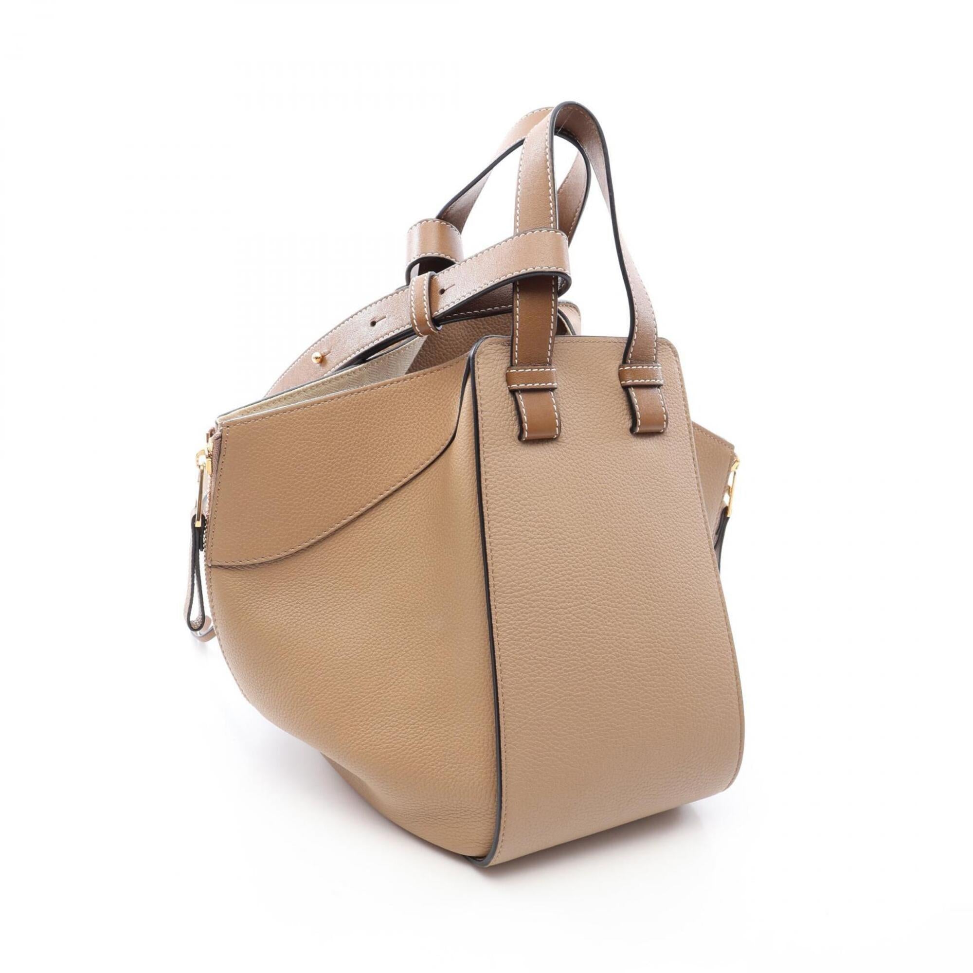 Loewe Beige Leather Handbag (Pre-Owned)