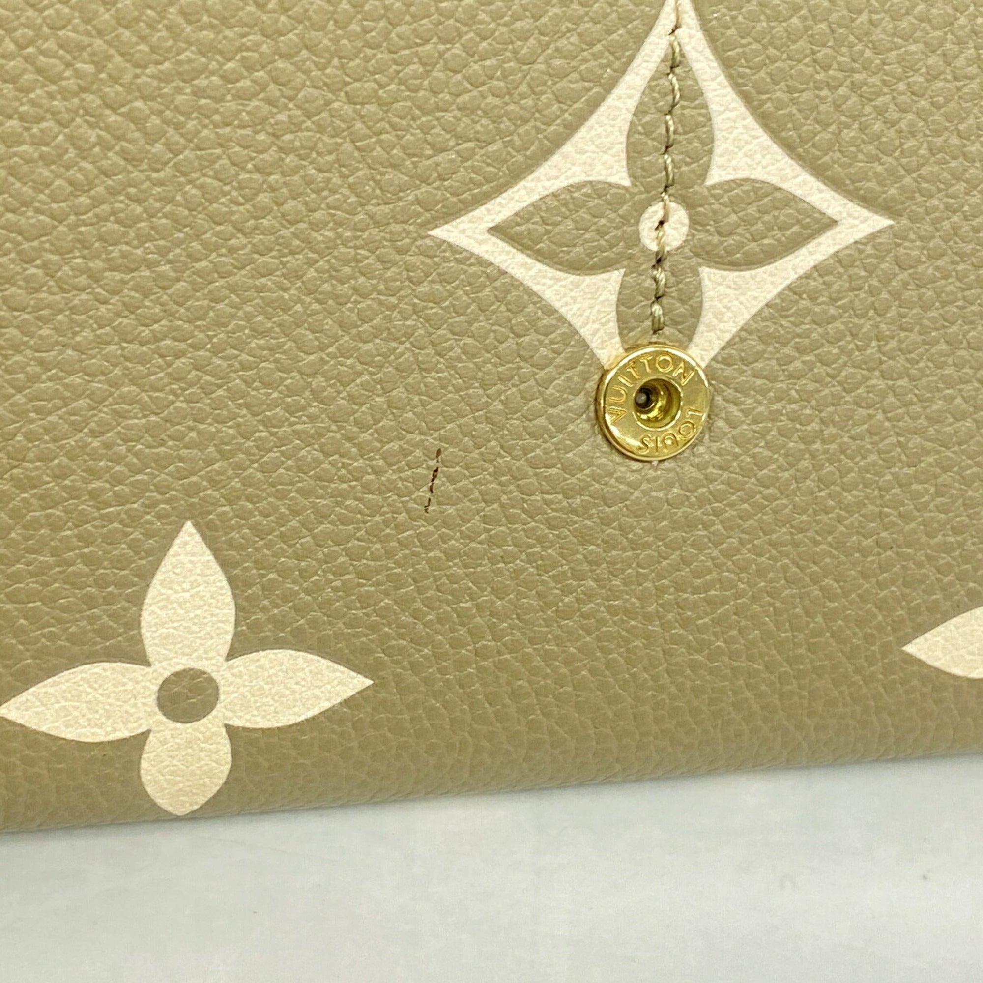 Louis Vuitton Beige Long Wallet (Bi-Fold) (Pre-Owned)