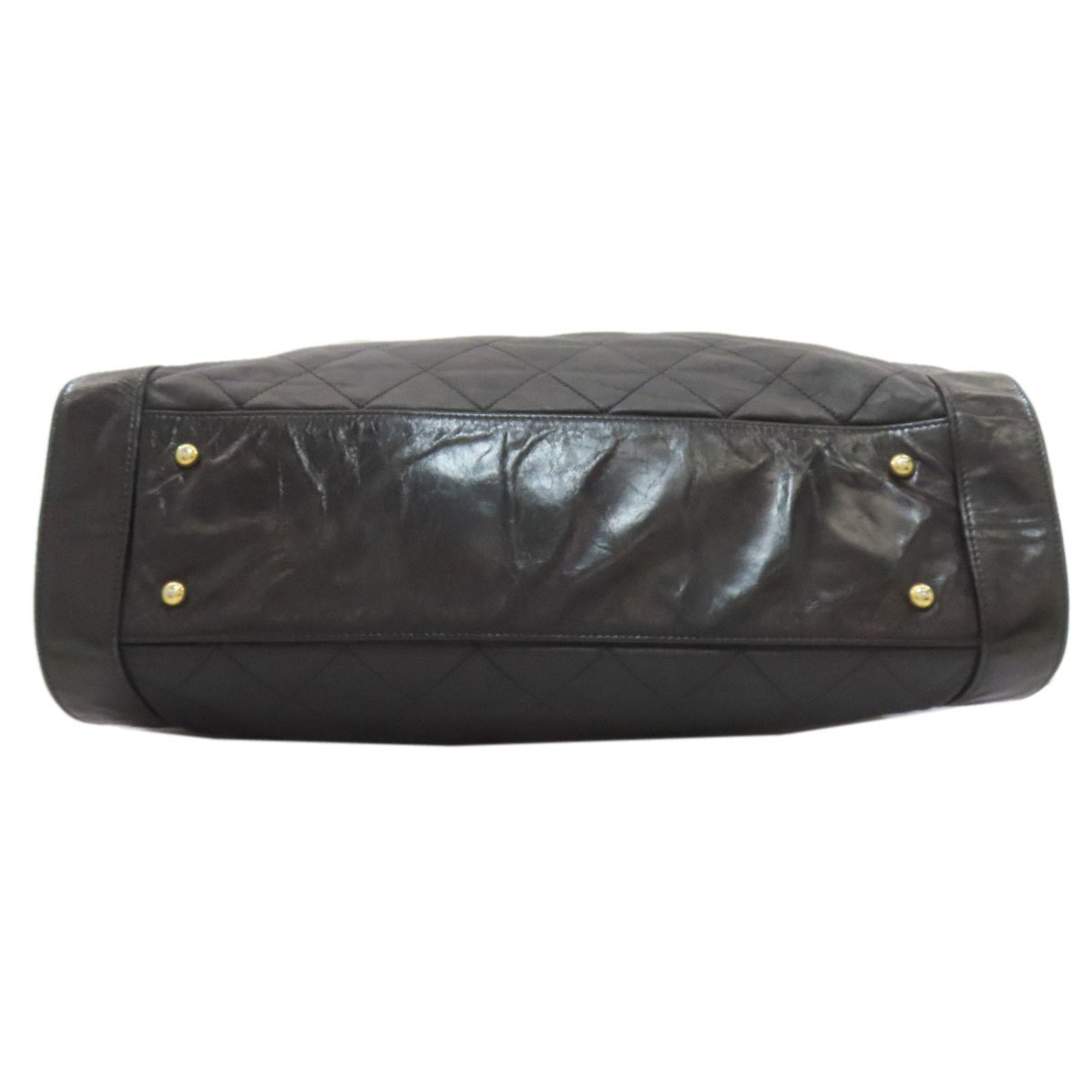 Chanel Black Leather Shoulder Bag (Pre-Owned)