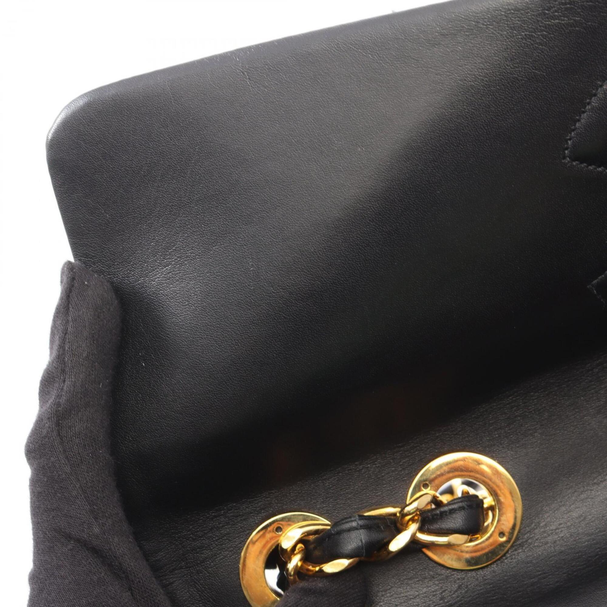 Chanel Black Leather Handbag Shoulder Bag (Pre-Owned)
