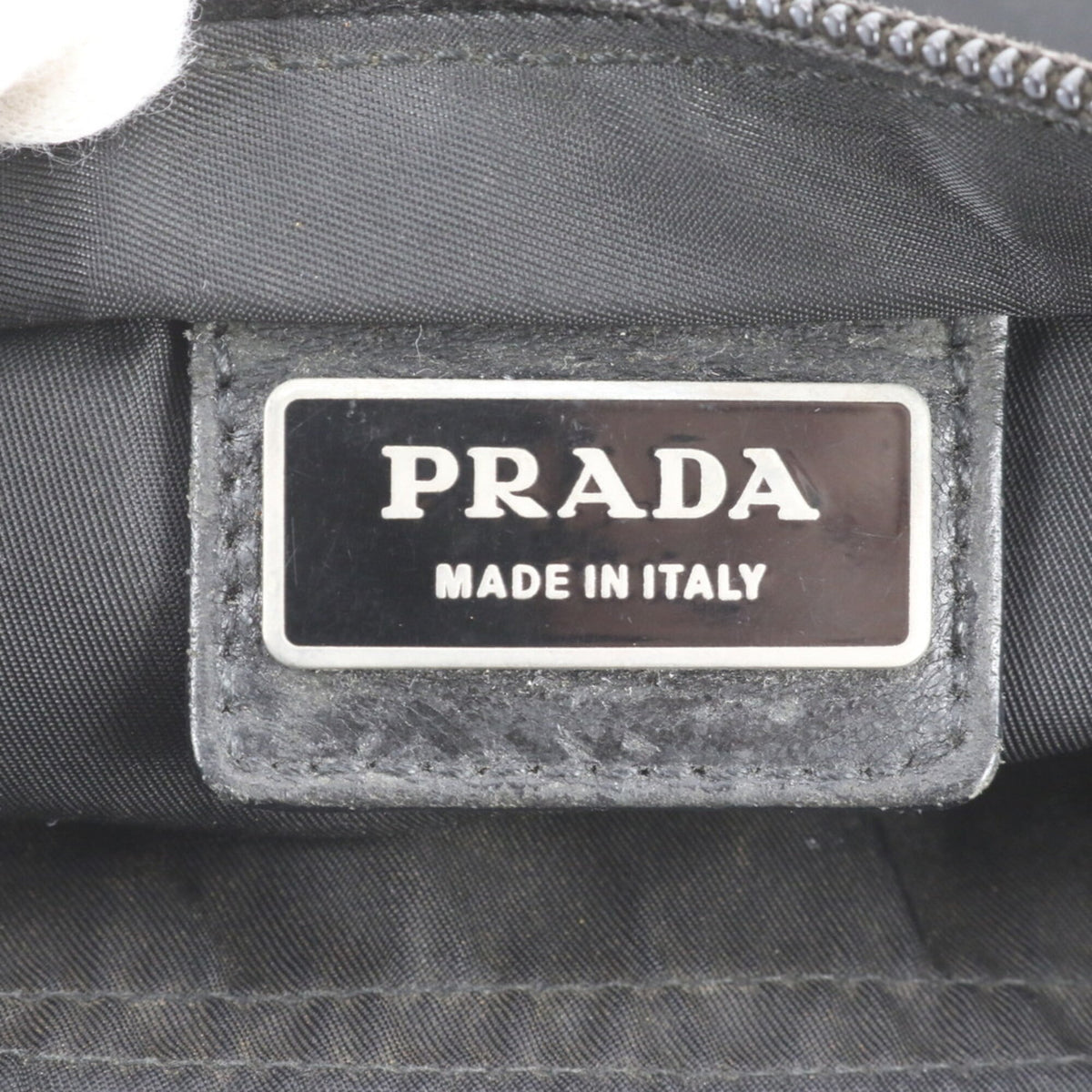 Prada Black White Leather Nylon Shoulder Bag (Pre-Owned)