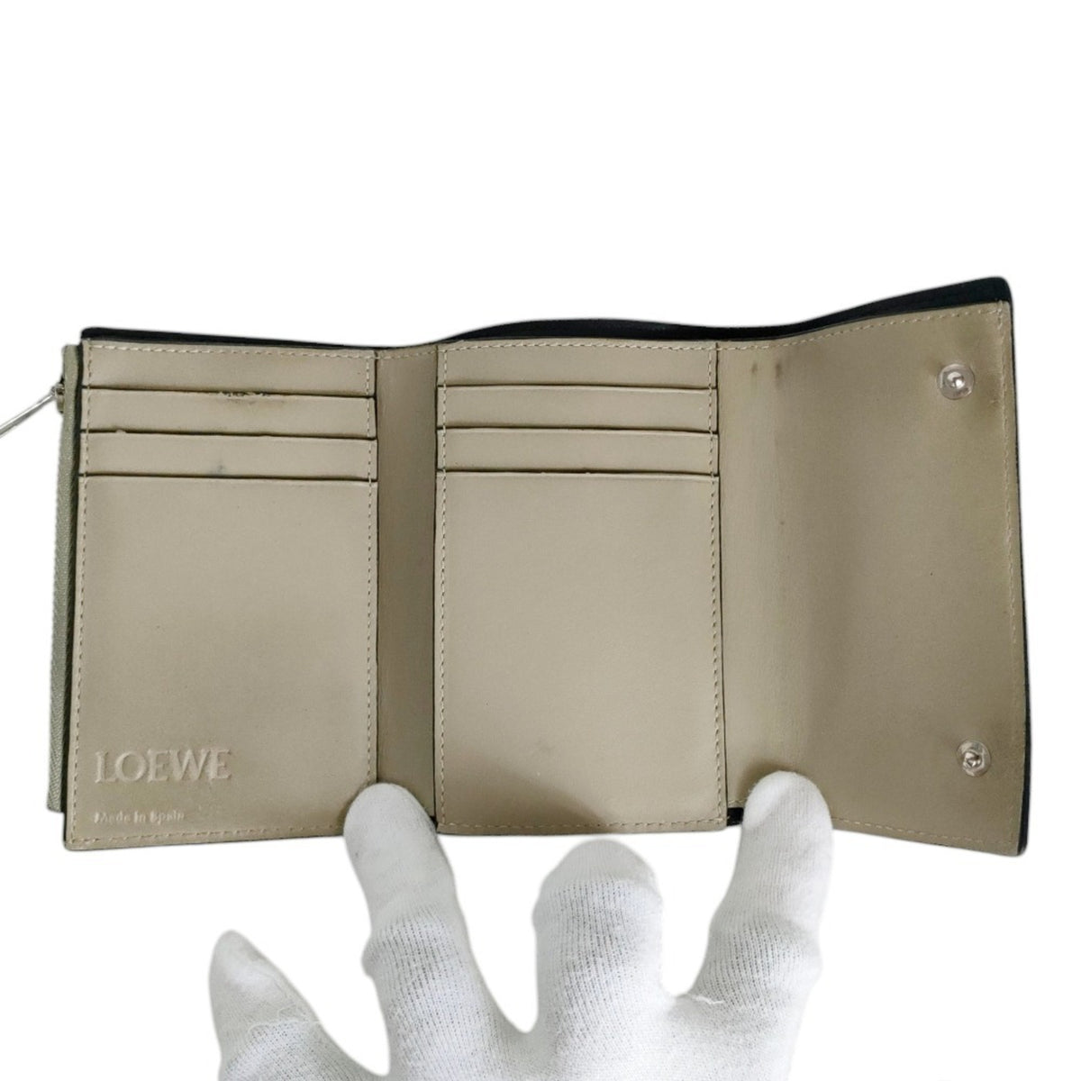 Loewe Grayish Wallet (Tri-Fold) (Pre-Owned)