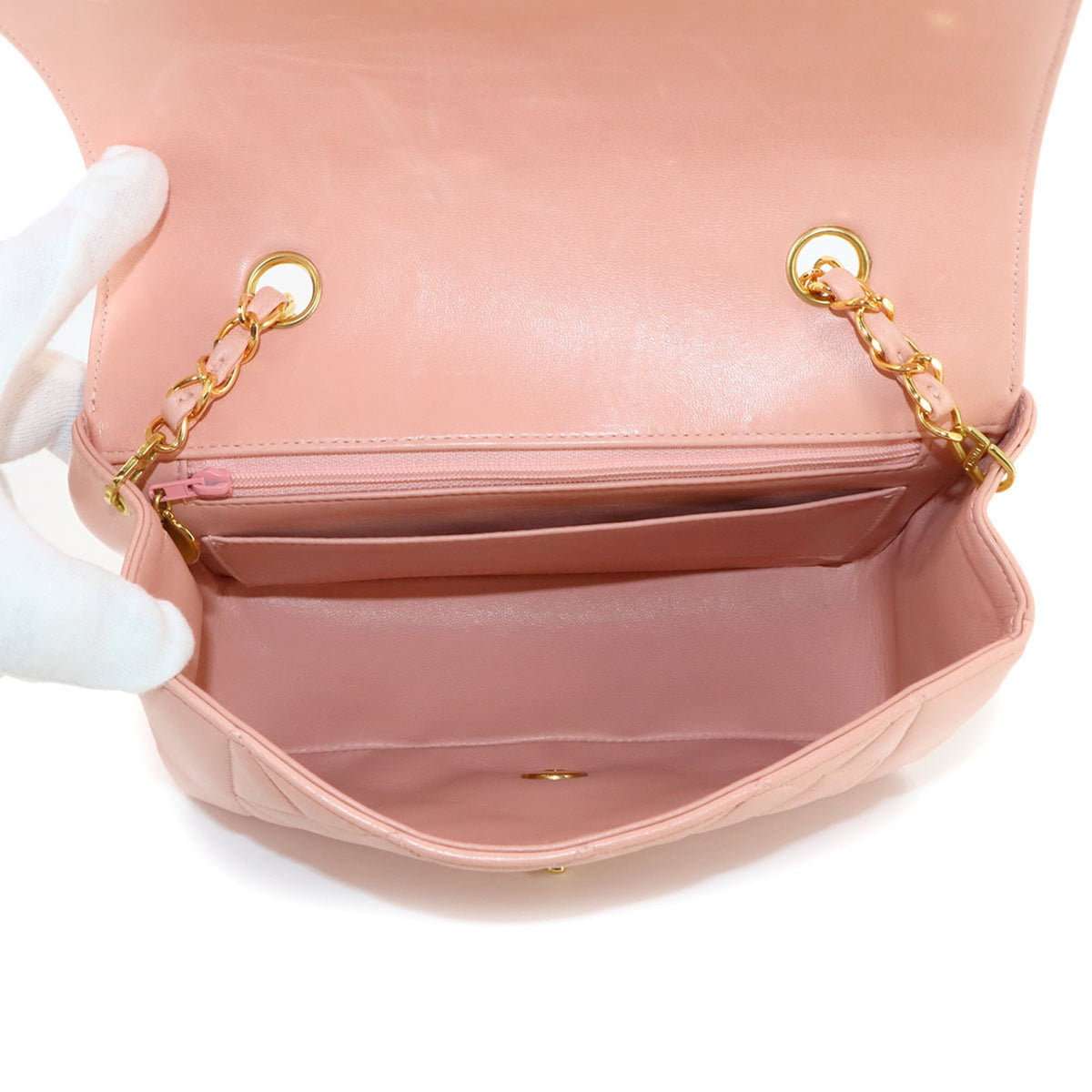 Chanel Pink Handbag Shoulder Bag (Pre-Owned)