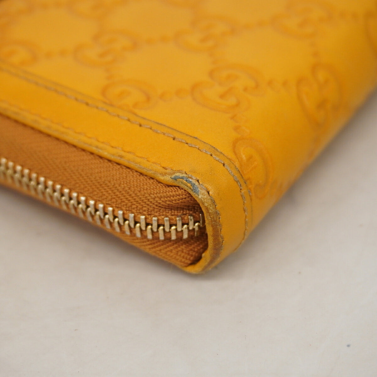 Gucci Yellow Leather Long Wallet (Bi-Fold) (Pre-Owned)