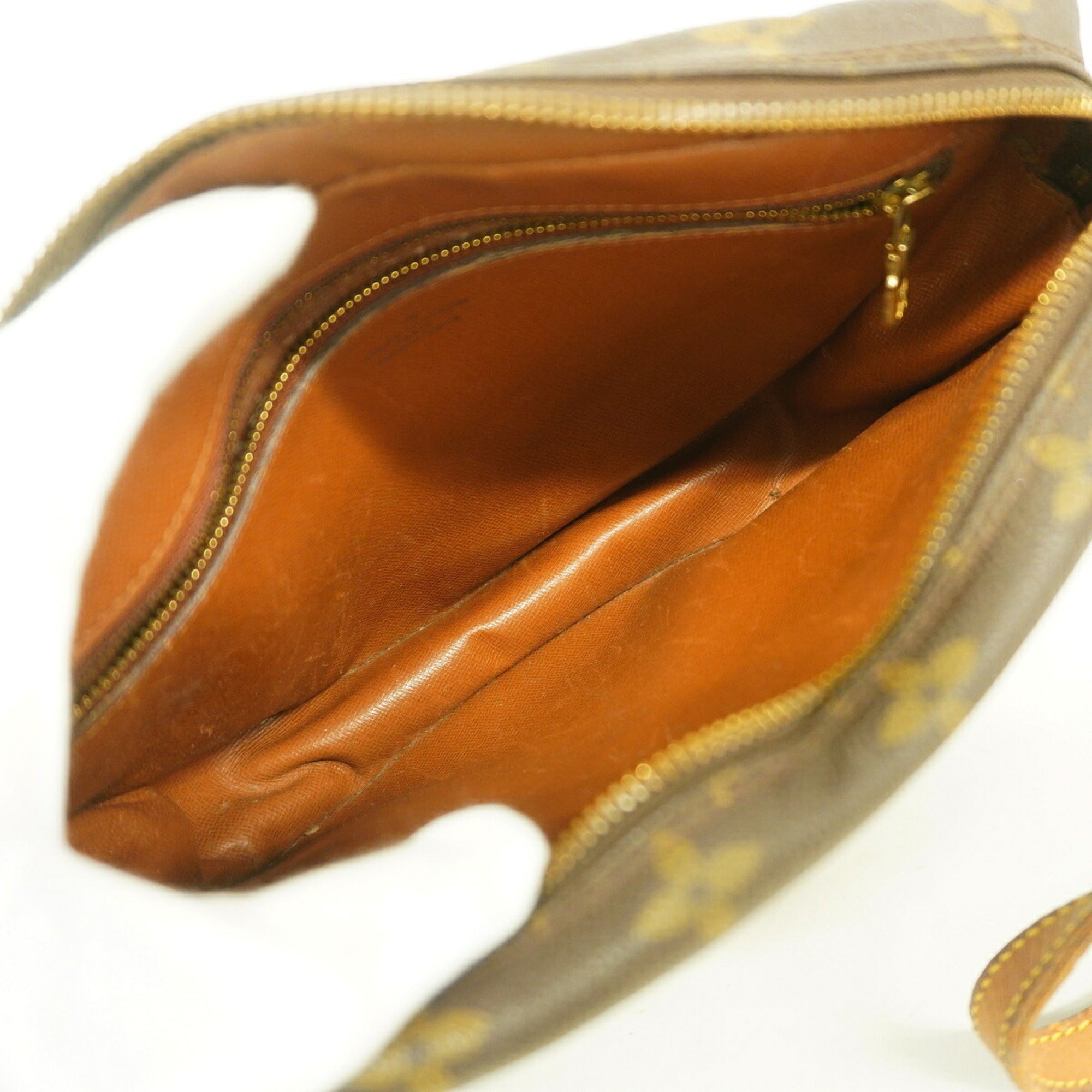 Louis Vuitton Brown Shoulder Bag (Pre-Owned)