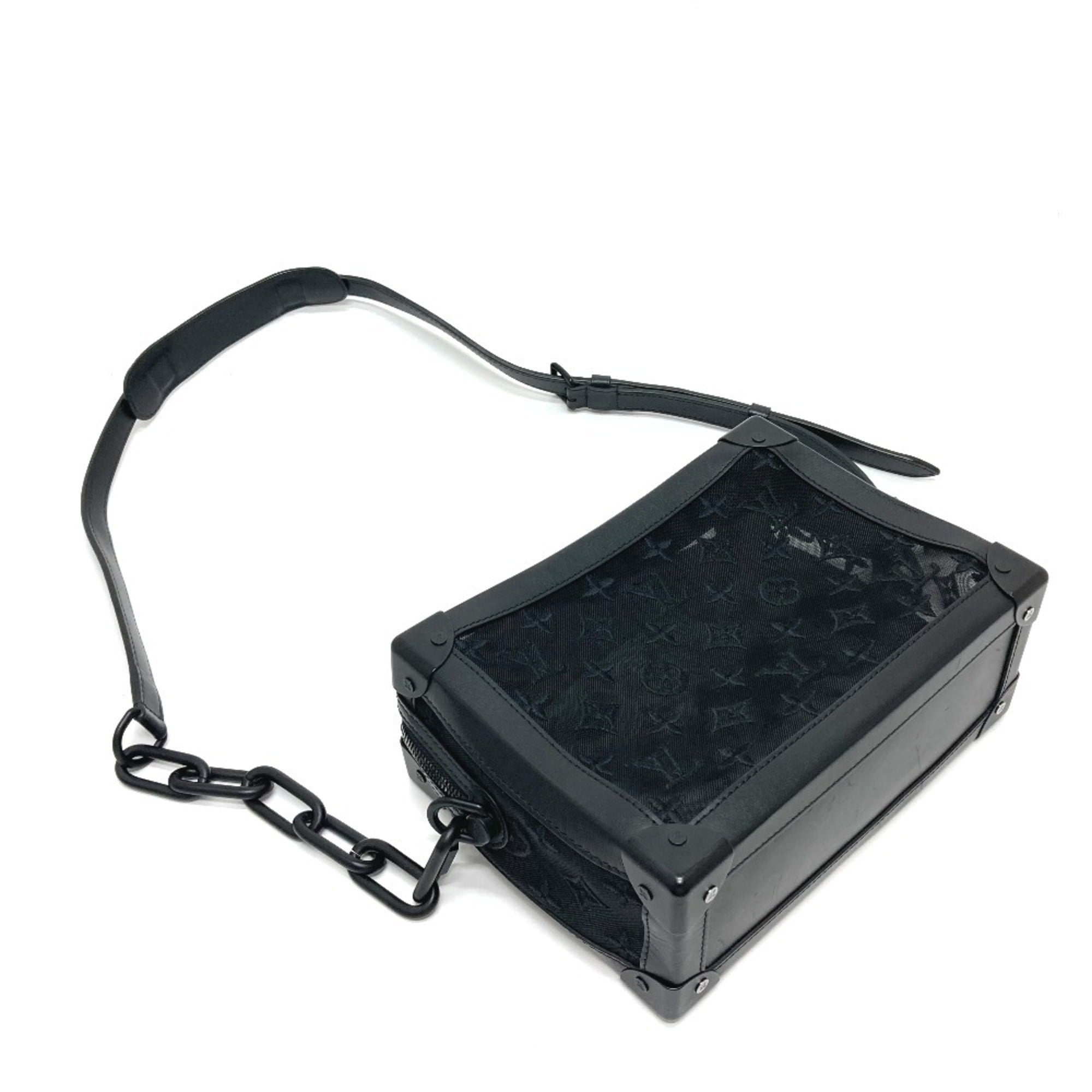 Louis Vuitton Black Mesh Leather Shoulder Bag (Pre-Owned)