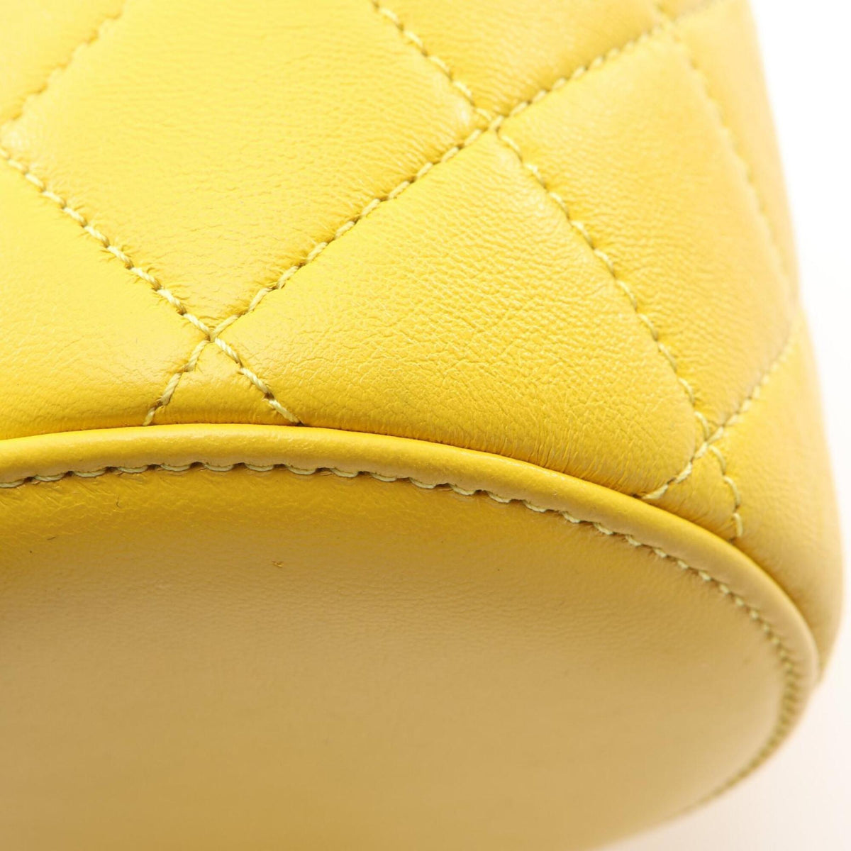 Chanel Yellow Leather Handbag Shoulder Bag (Pre-Owned)
