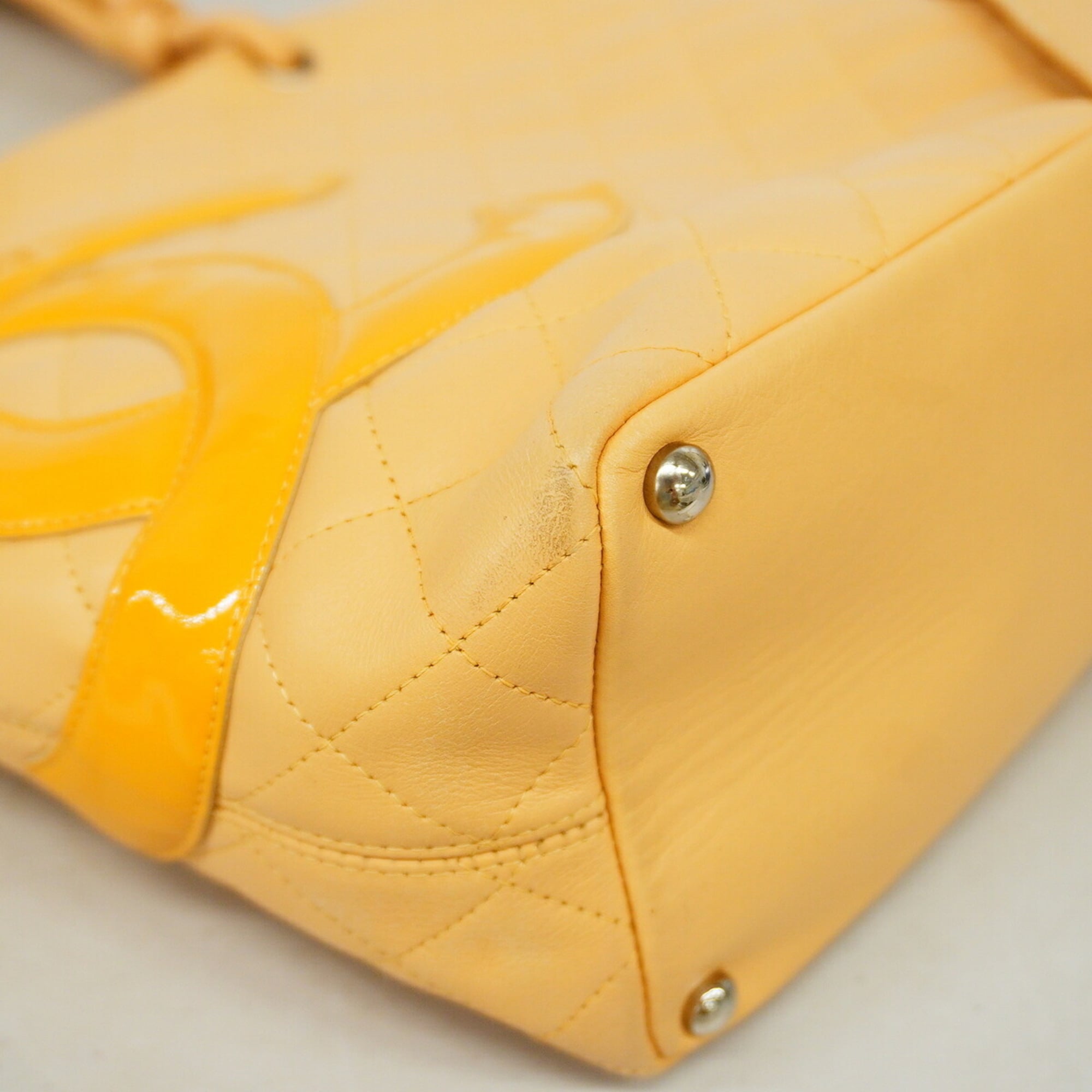 Chanel Beige Leather Tote Bag (Pre-Owned)