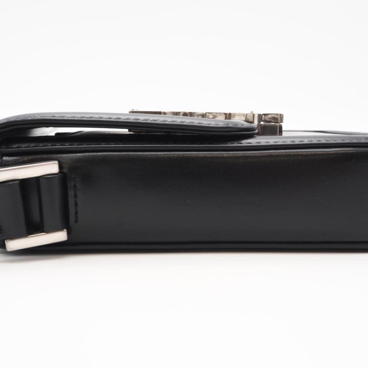 Yves Saint Laurent Black Leather Shoulder Bag (Pre-Owned)
