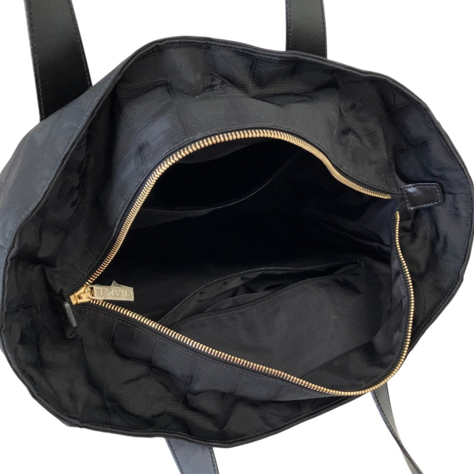 Chanel New Travel Line Black New Travel Line Tote Bag (Pre-Owned)
