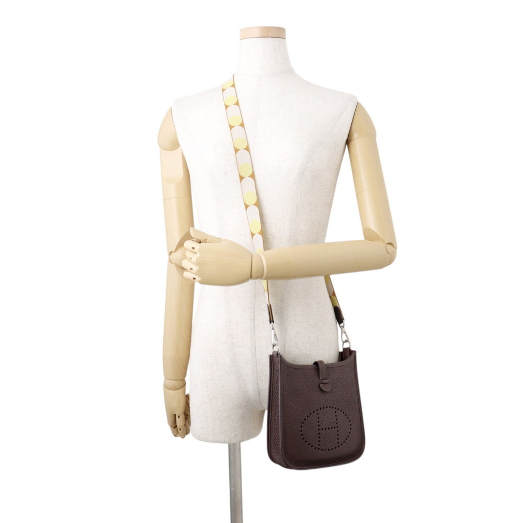 Hermes Evelyne Ebene Taurillon Clemence Leather Handbag (Pre-Owned)