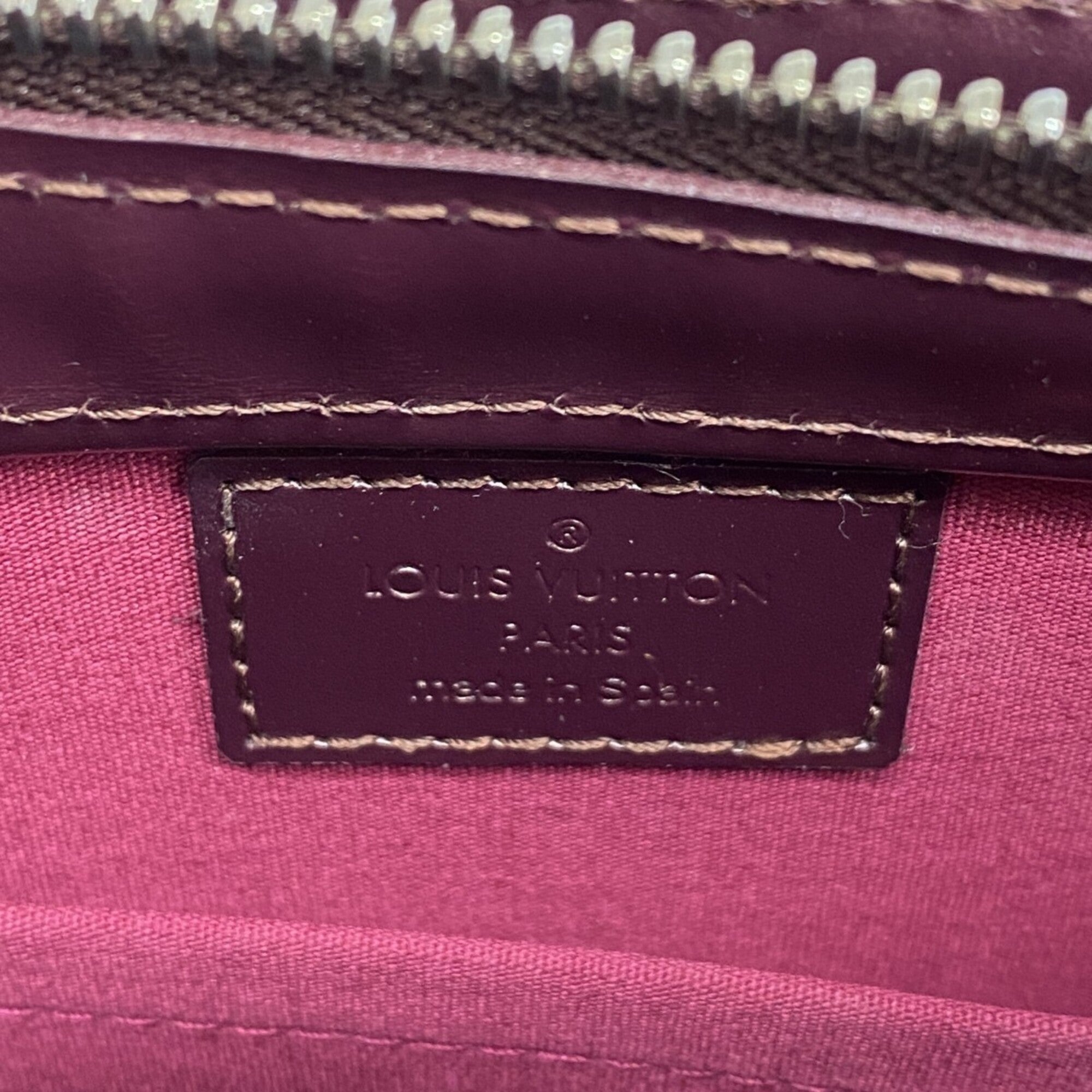 Louis Vuitton Violet Shoulder Bag (Pre-Owned)