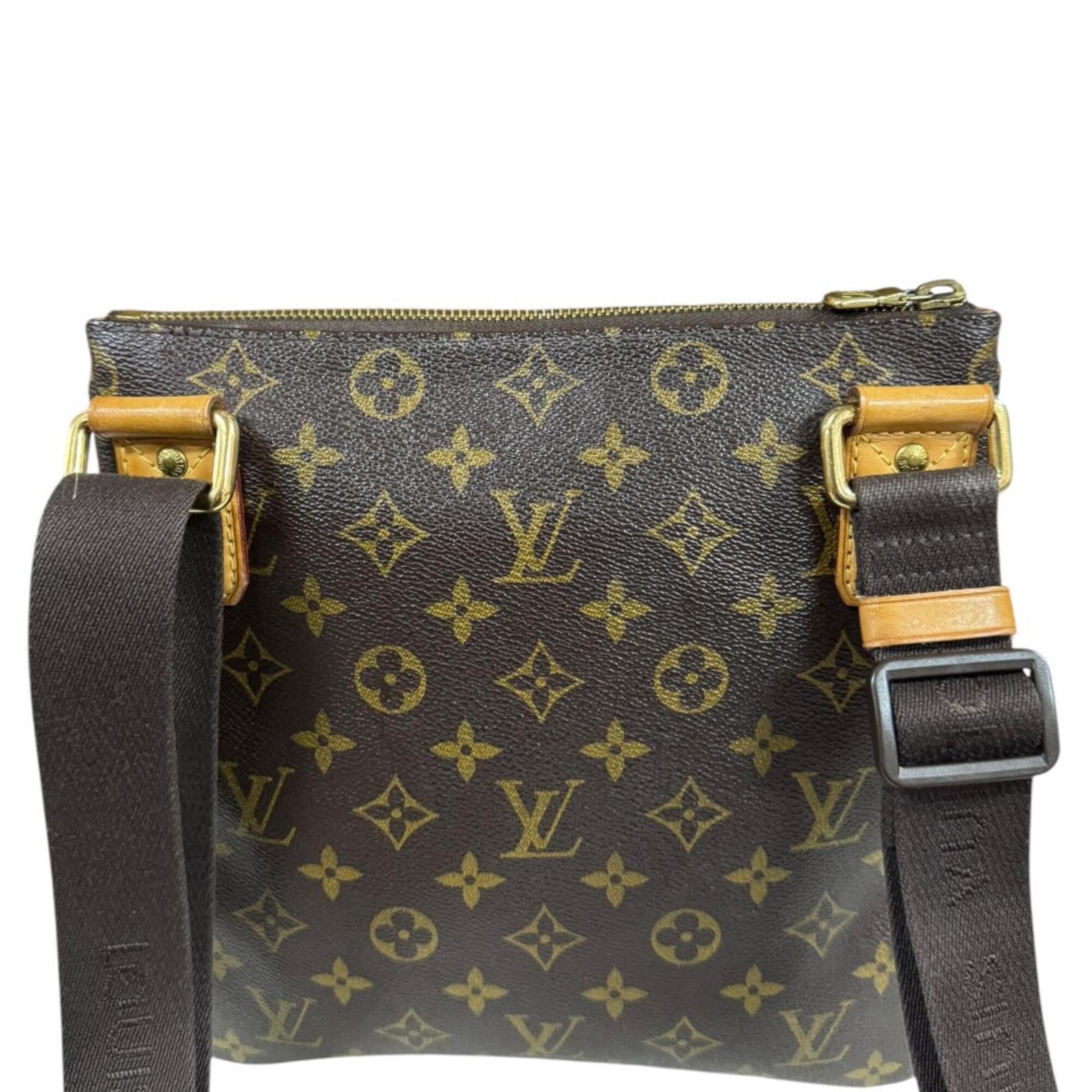 Louis Vuitton Monogram Brown Monogram Pochette Shoulder Bag (Pre-Owned)