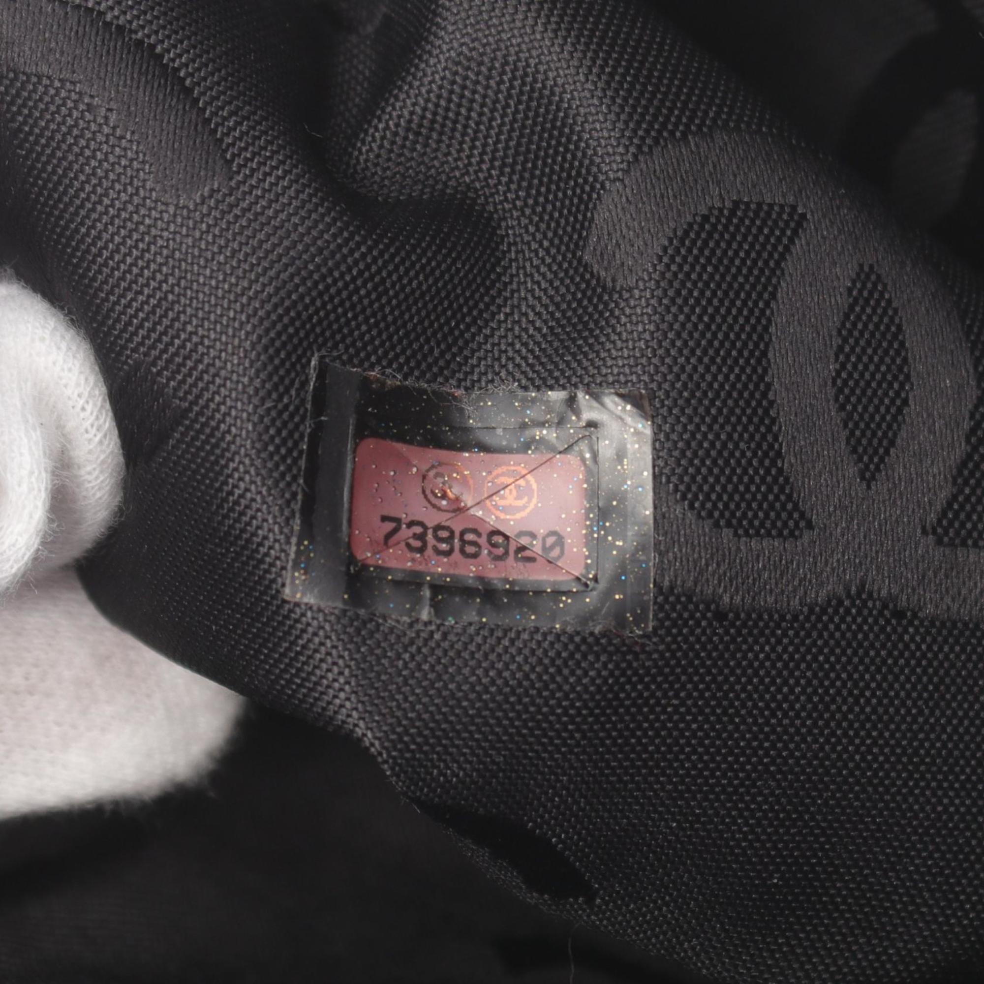 Chanel Black Leather Tote Bag (Pre-Owned)