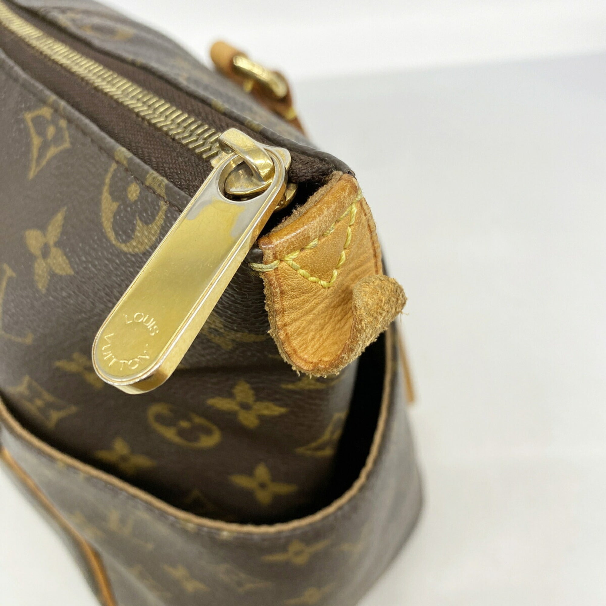 Louis Vuitton Brown Tote Bag (Pre-Owned)