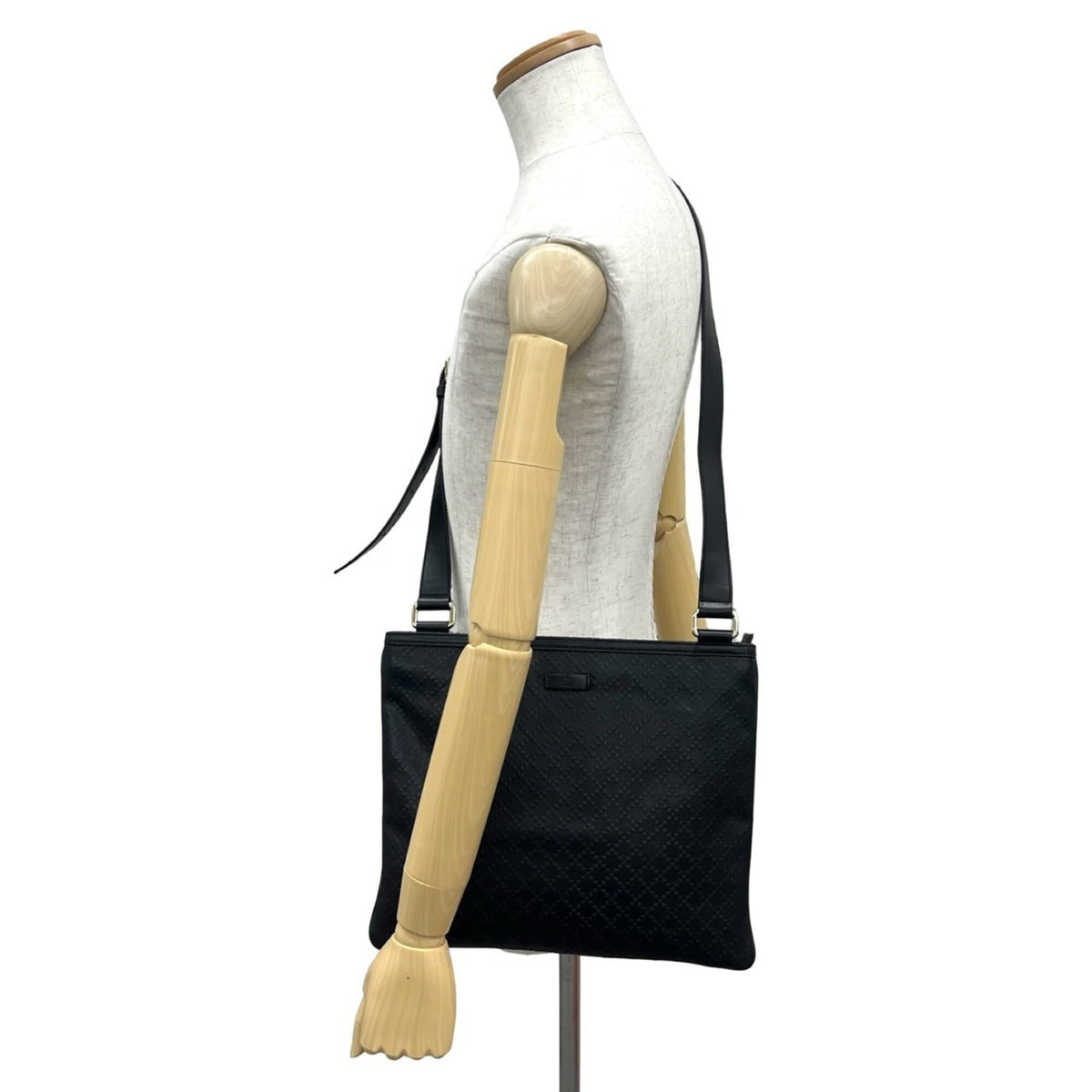 Gucci Black Pvc Leather Messenger Bag Shoulder Bag (Pre-Owned)