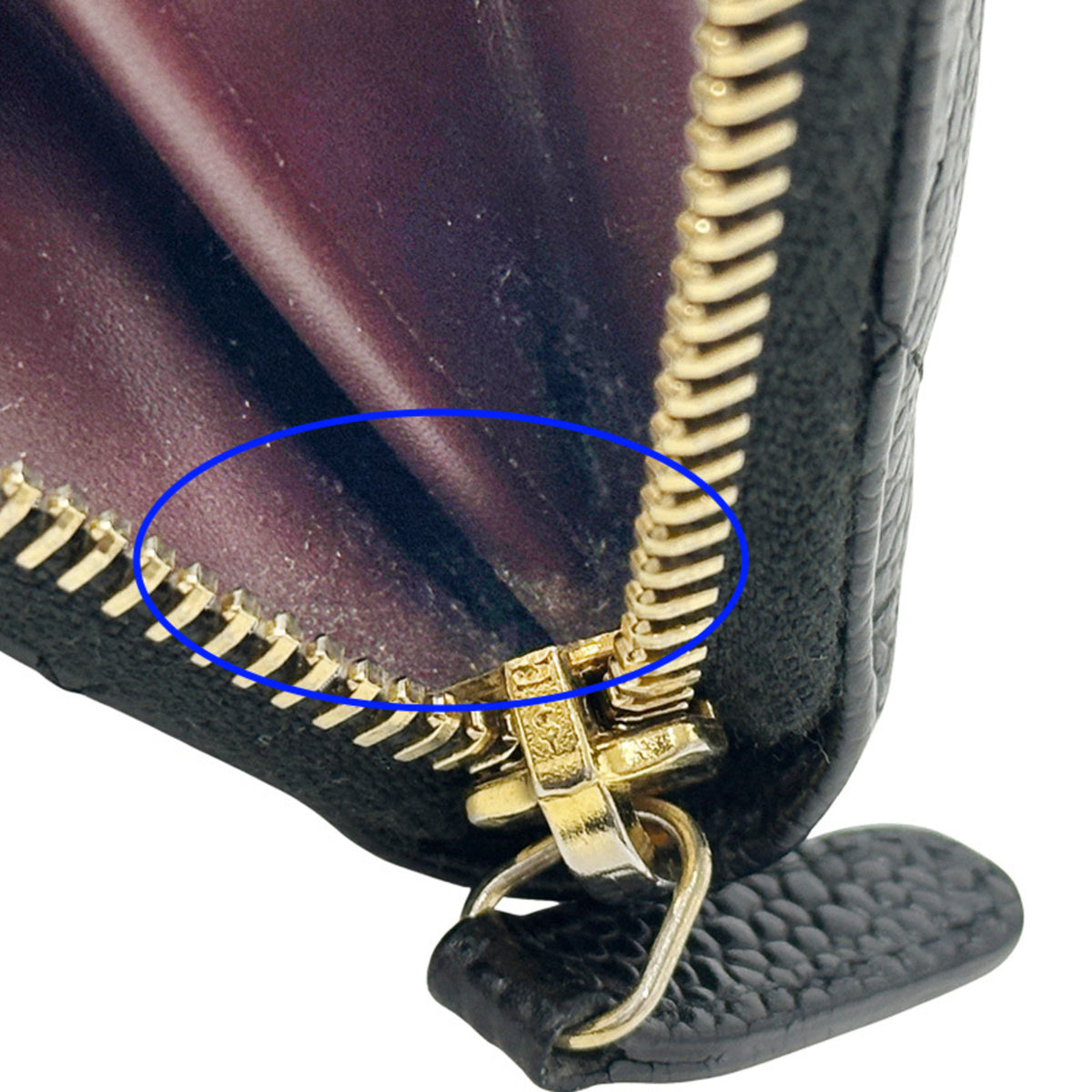 Chanel Matelasse Black Grained Calfskin Long Wallet (Bi-Fold) (Pre-Owned)