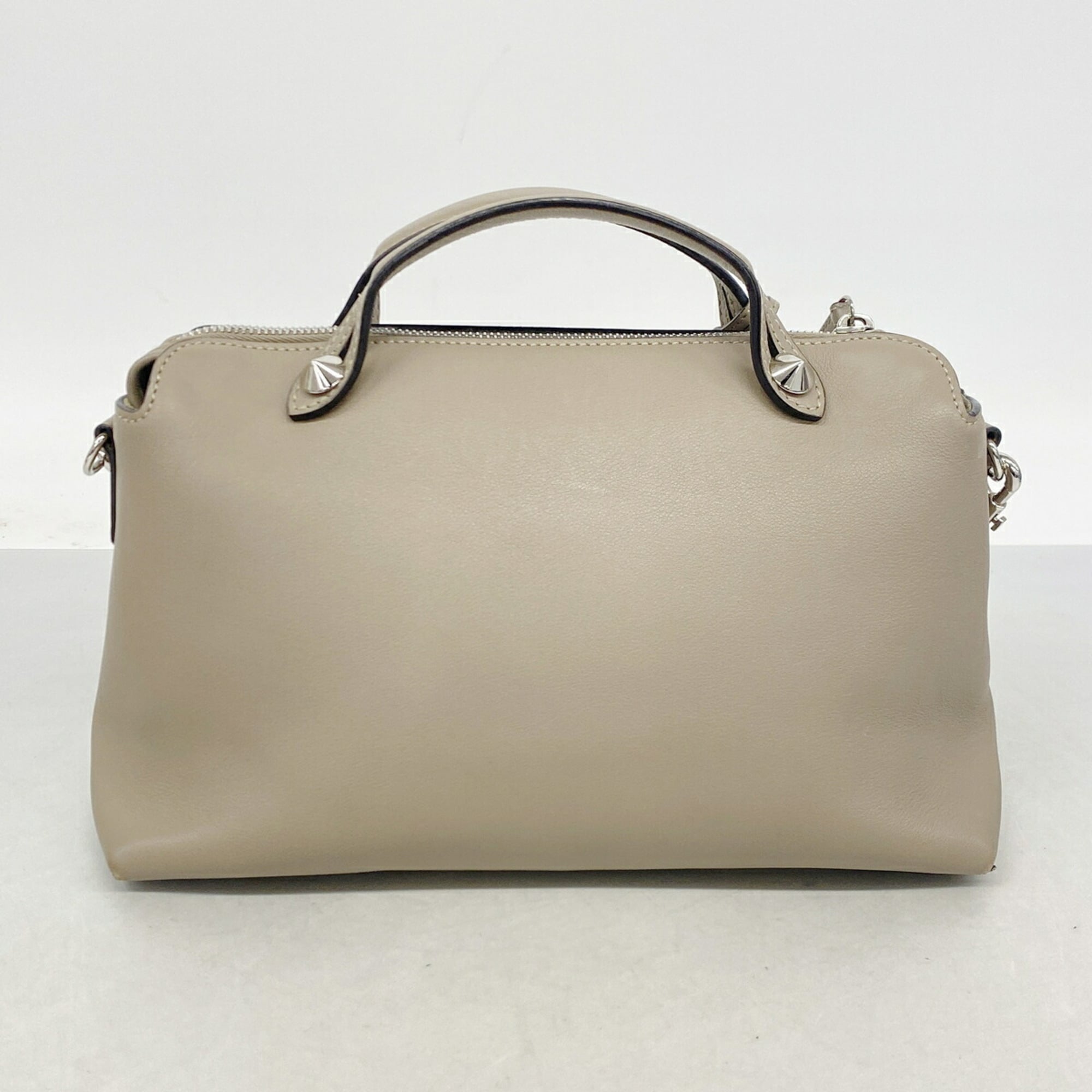 Fendi Beige Leather Handbag (Pre-Owned)