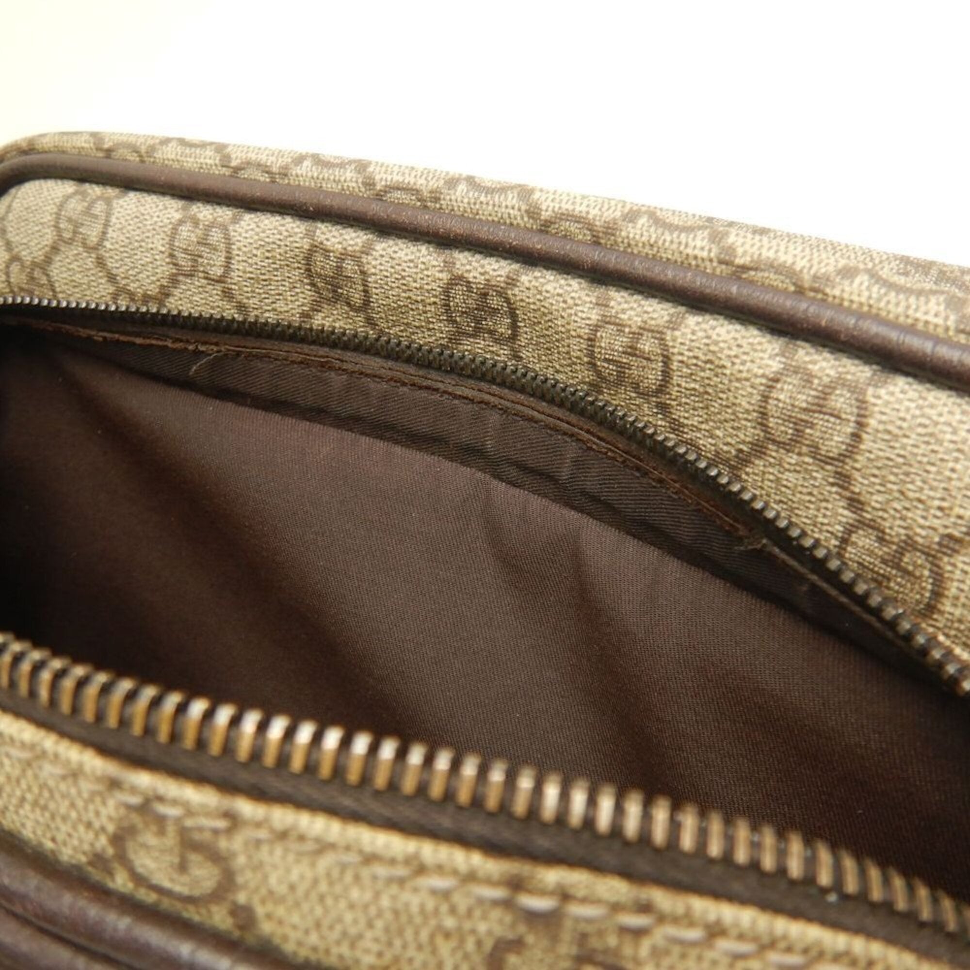 Gucci Brown Gg Supreme Shoulder Bag (Pre-Owned)